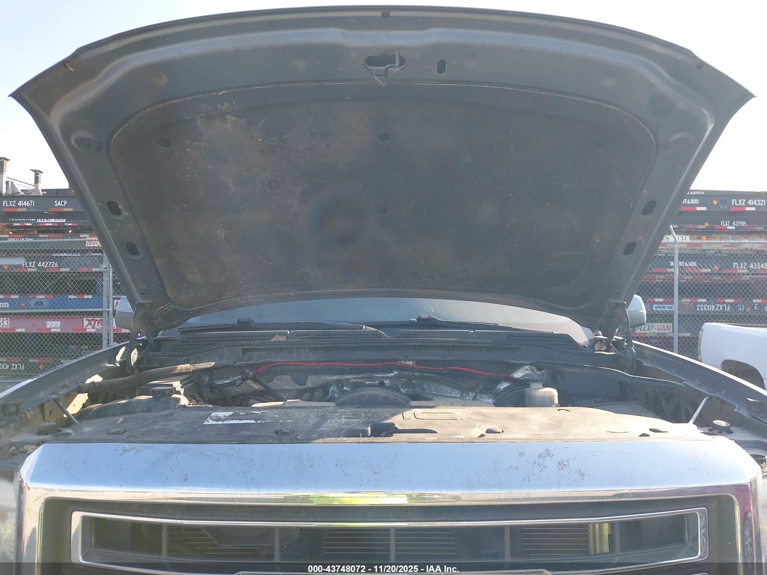 GMC SIERRA image 10
