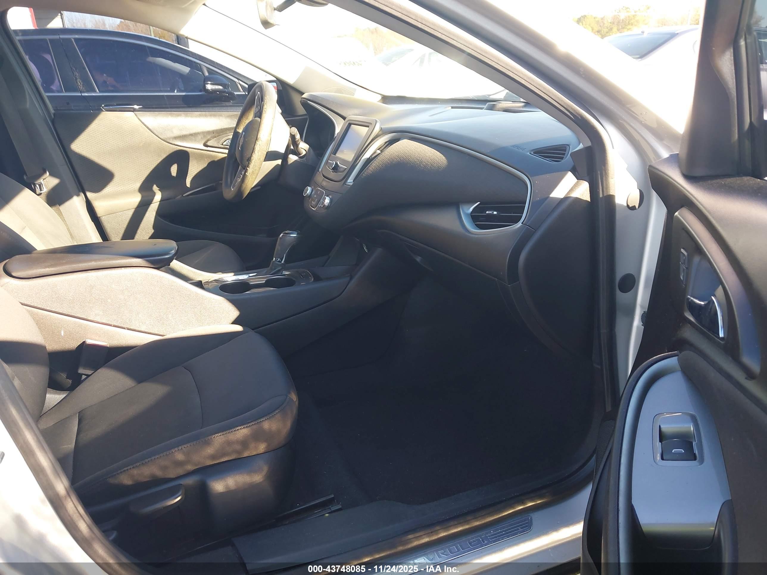 CHEVROLET MALIBU image 5