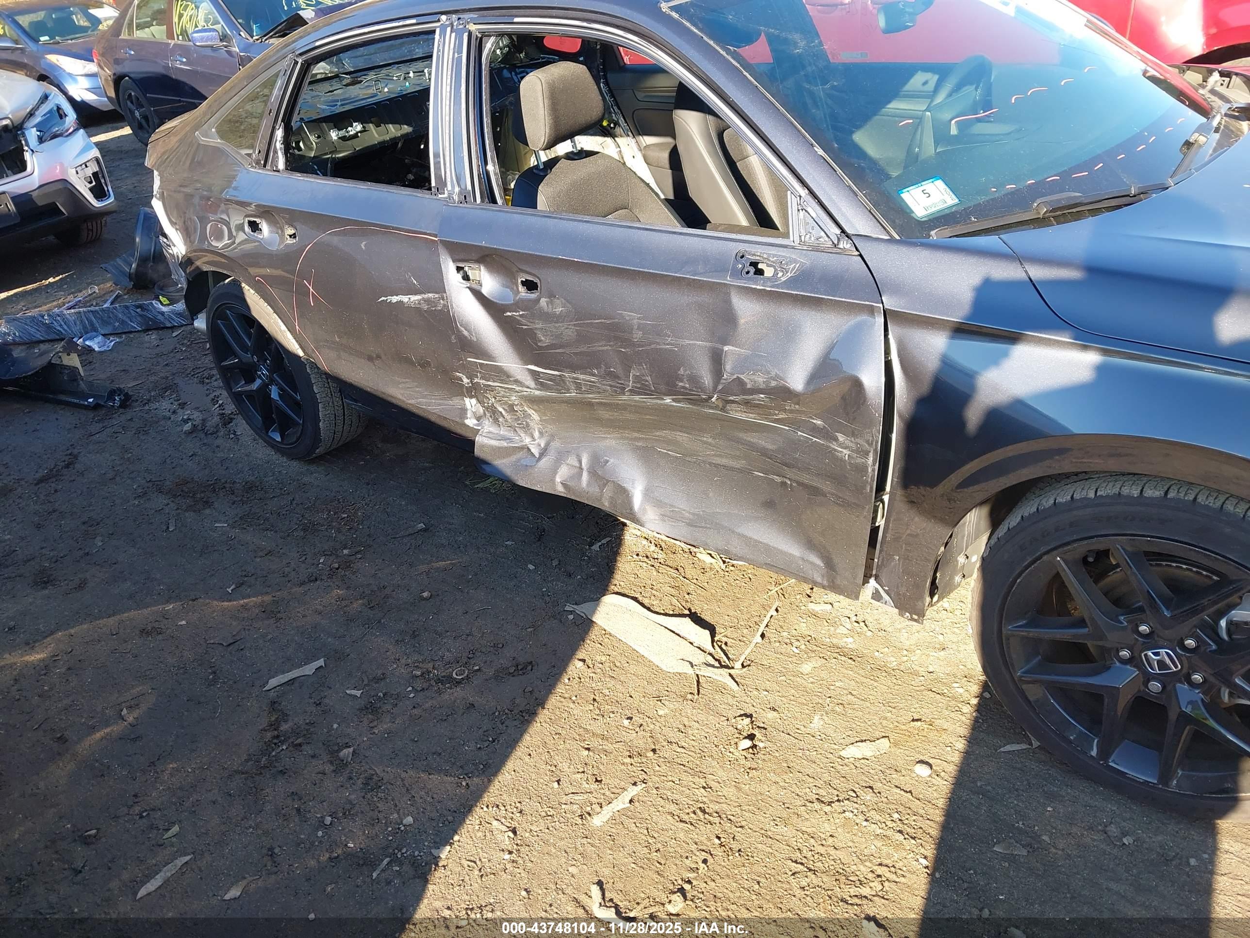 HONDA CIVIC image 6