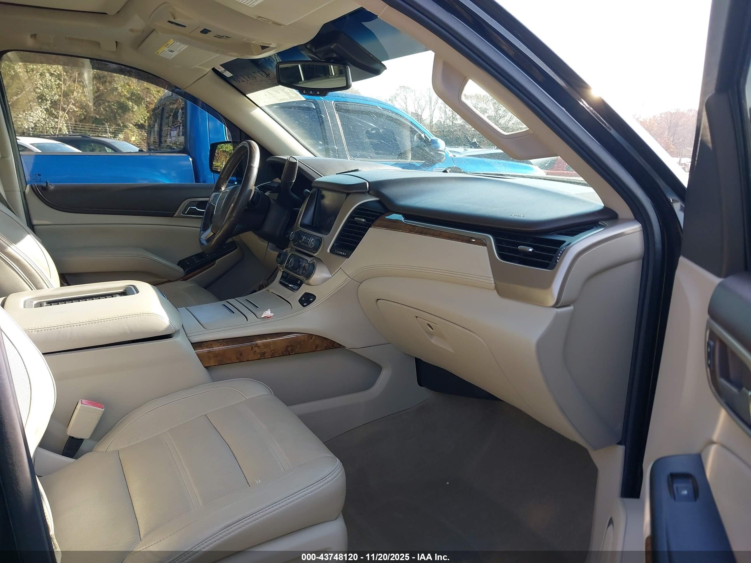 GMC YUKON image 5