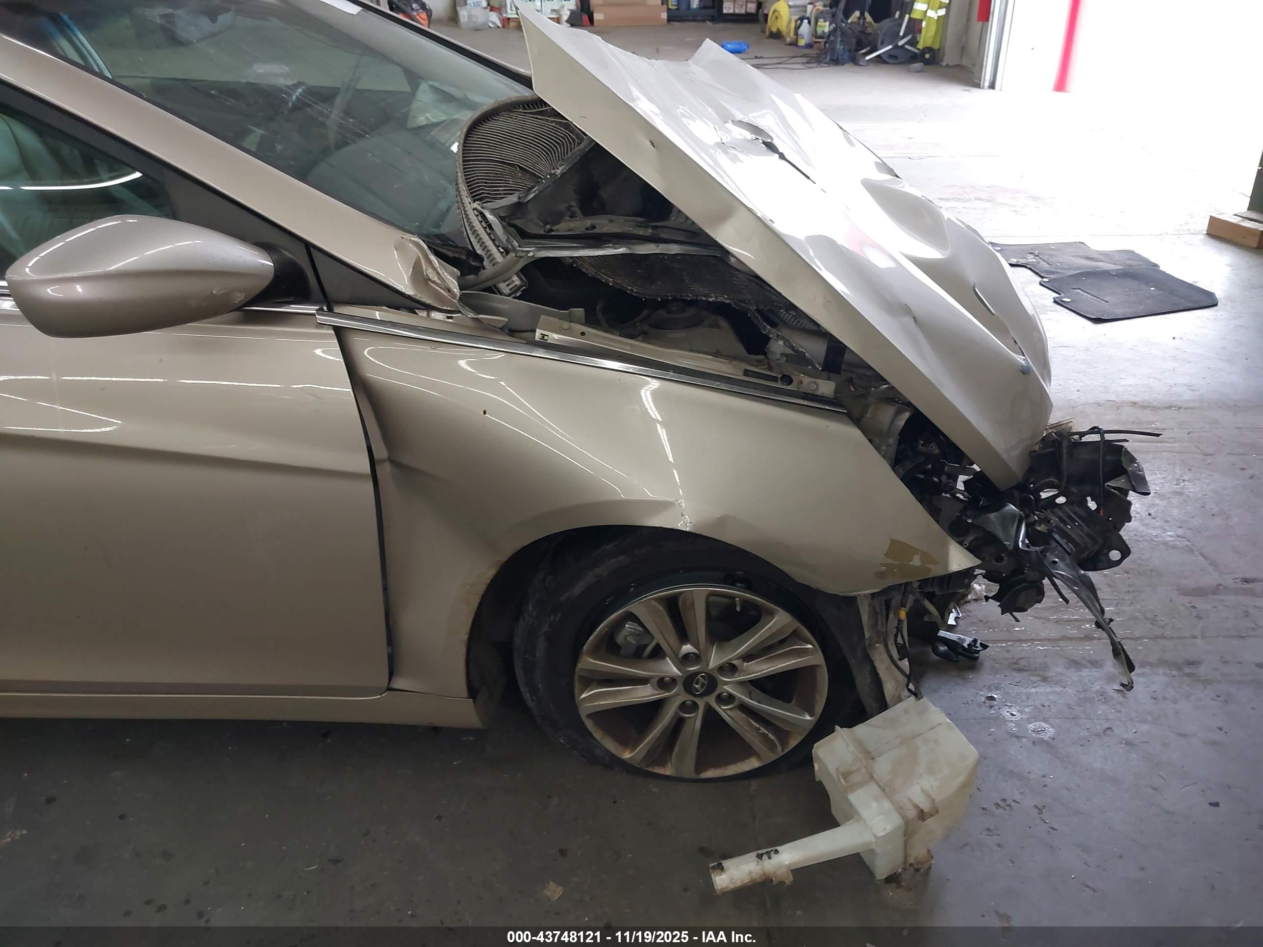 HYUNDAI SONATA image 6