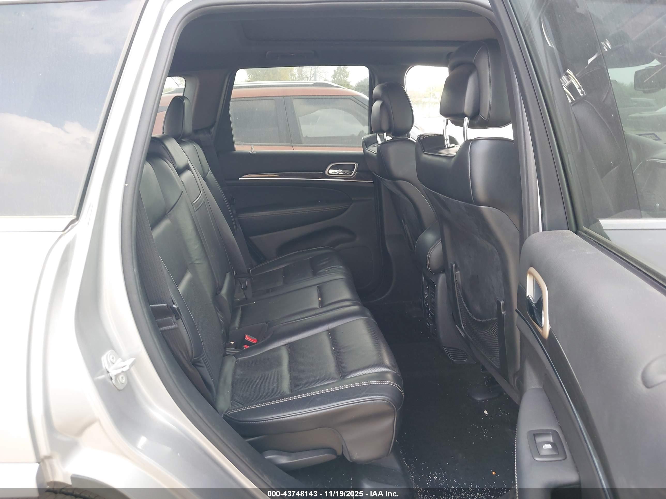 JEEP GRAND image 8