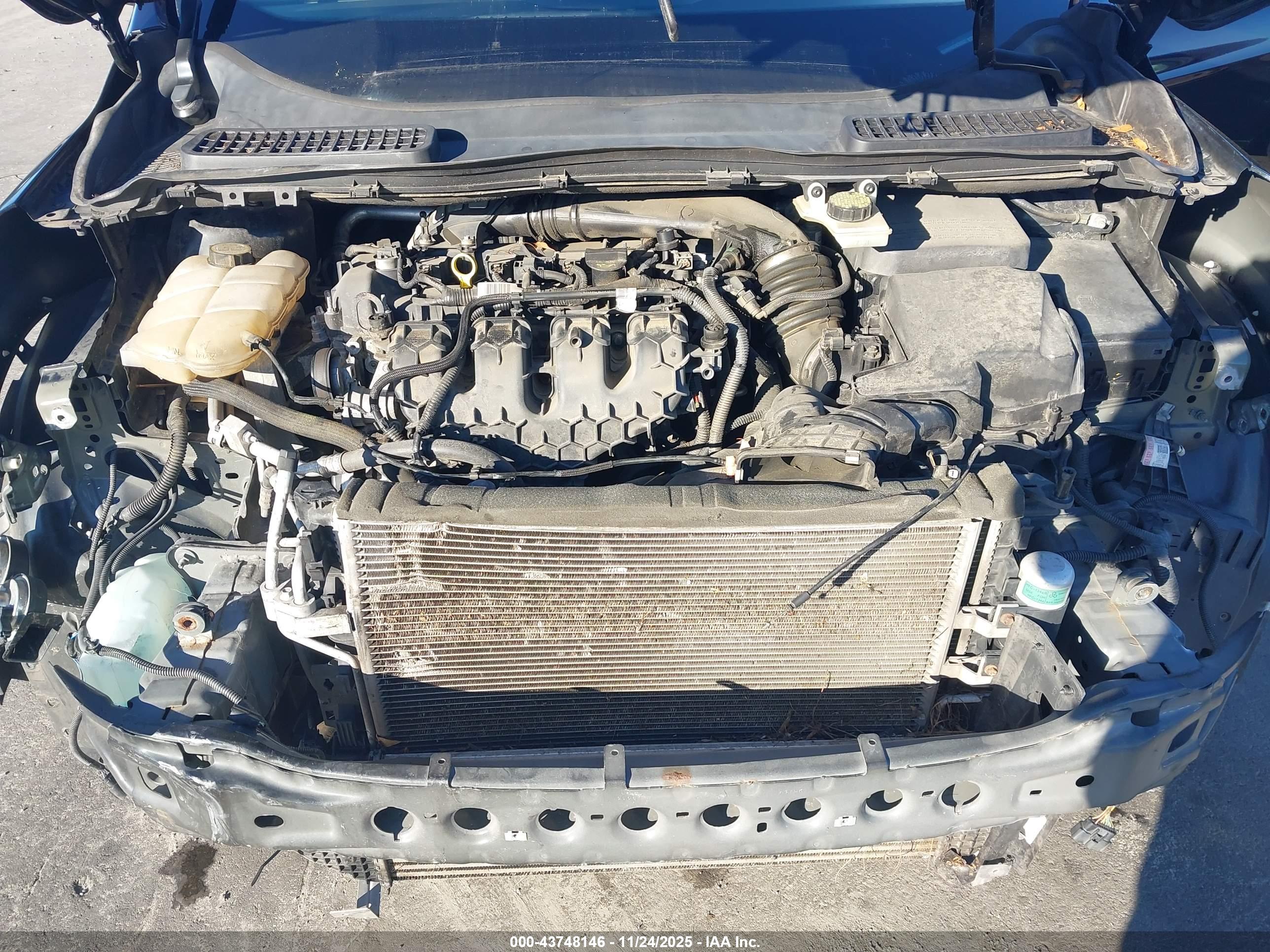 FORD ESCAPE image 10