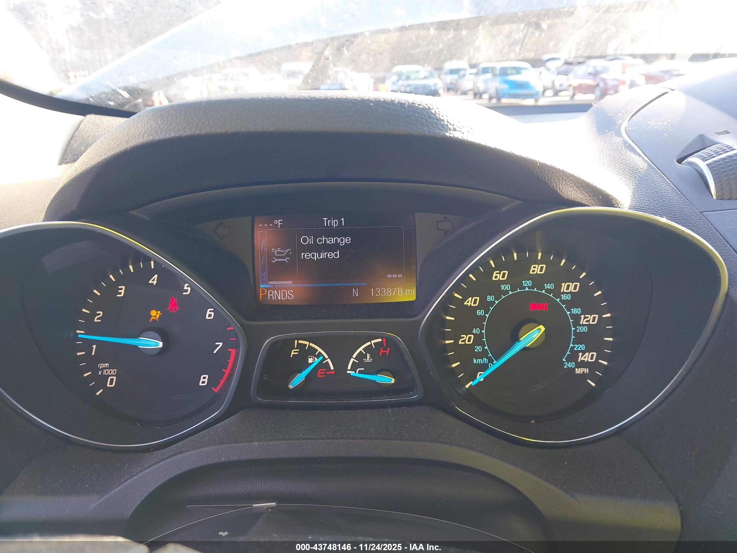 FORD ESCAPE image 7