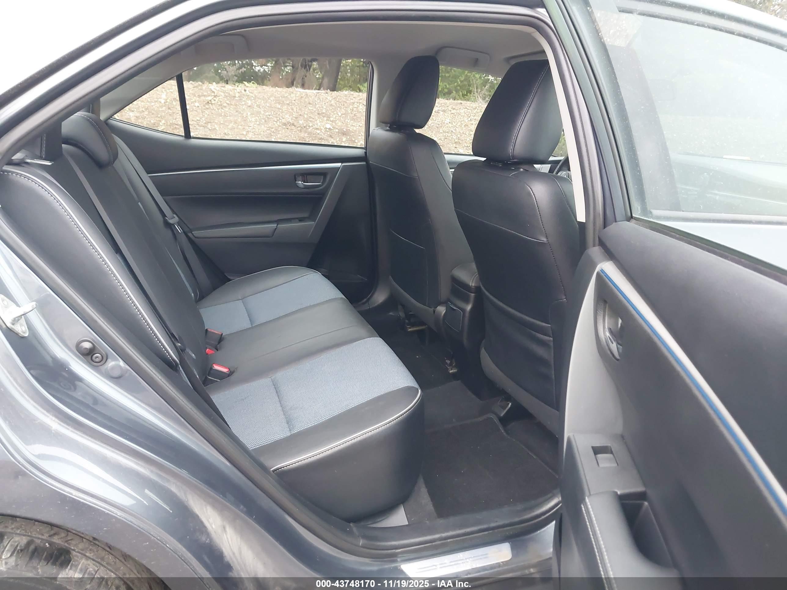 TOYOTA COROLLA image 8