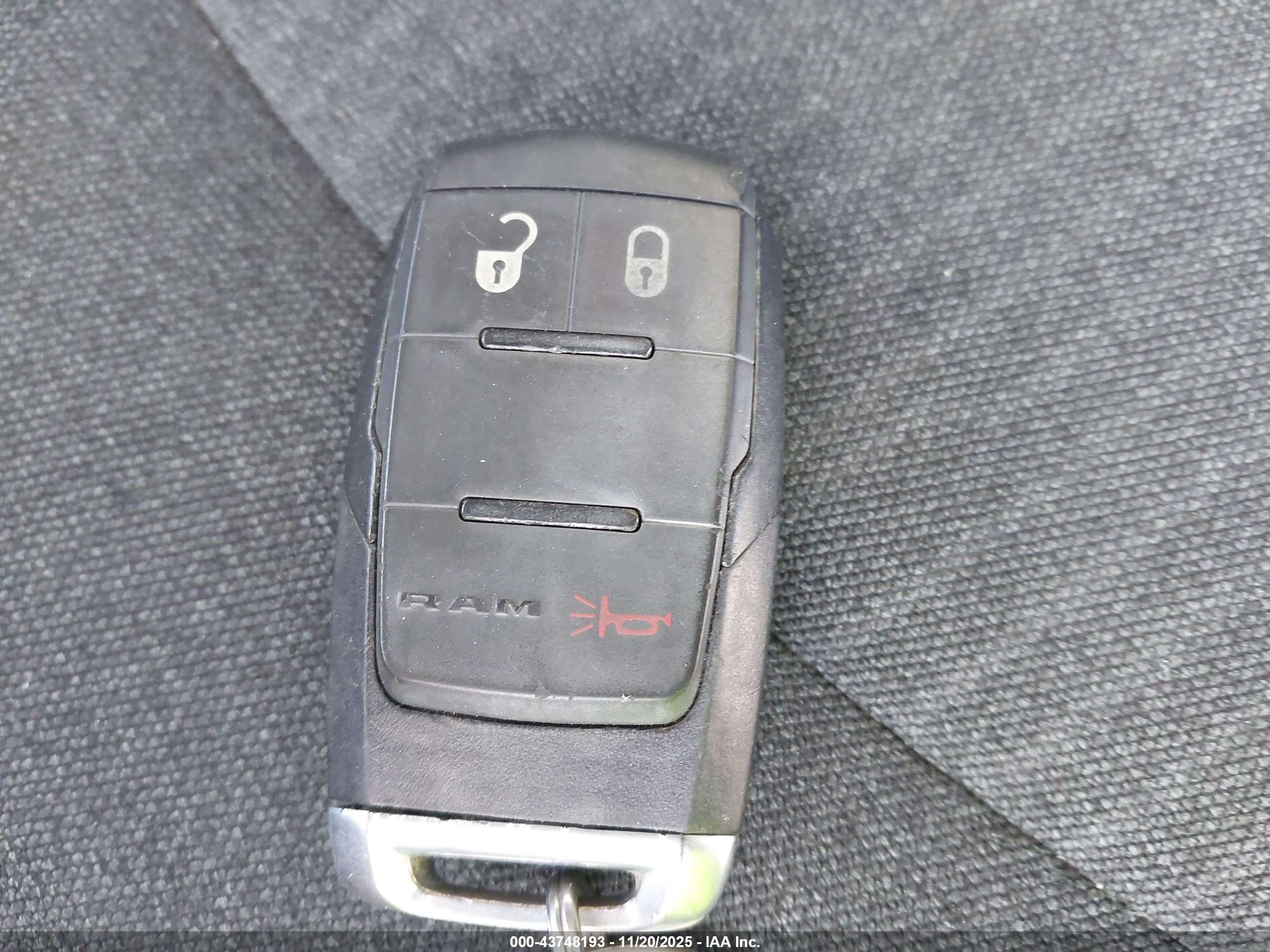 RAM 2500 image 11