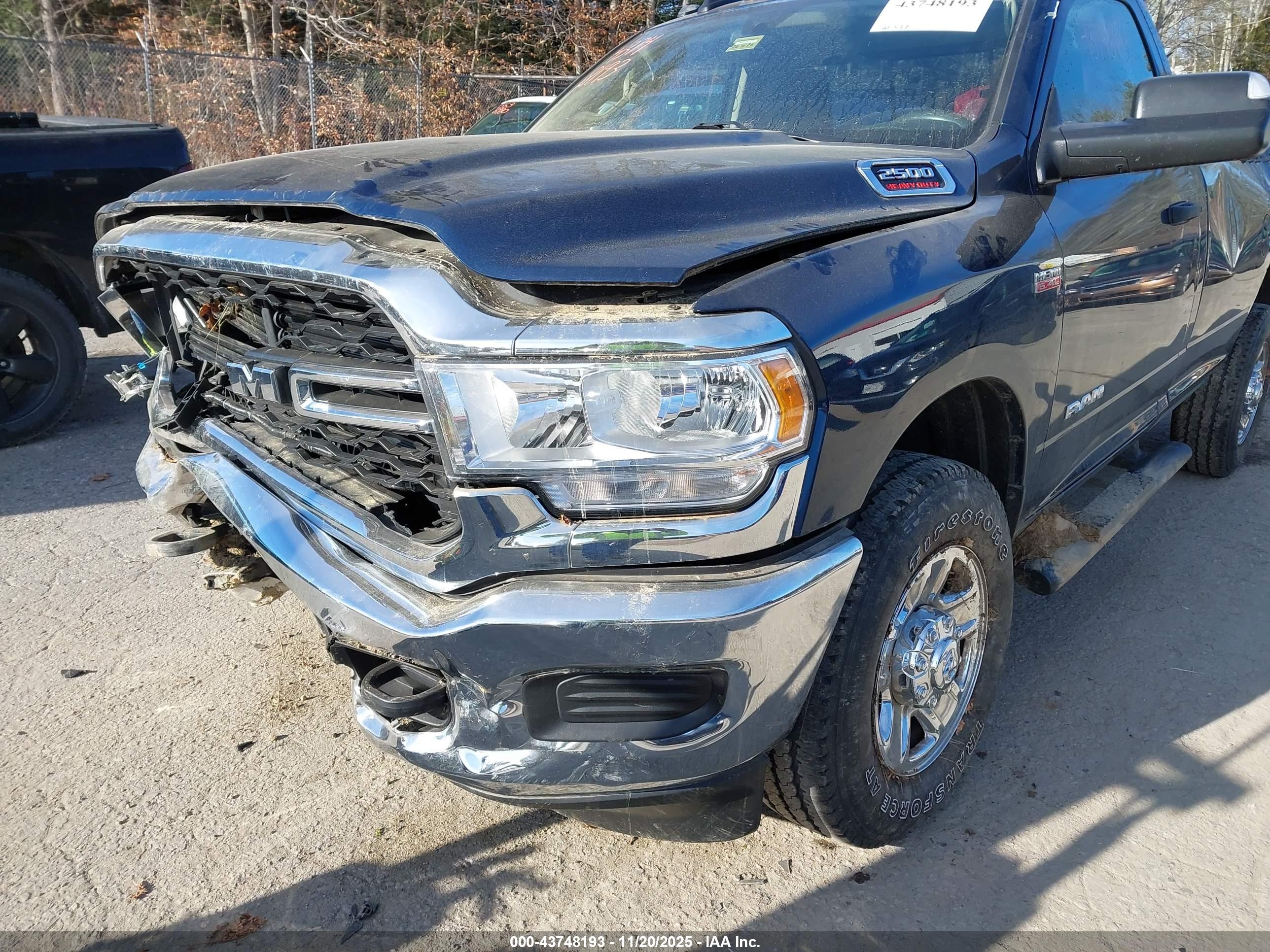 RAM 2500 image 6