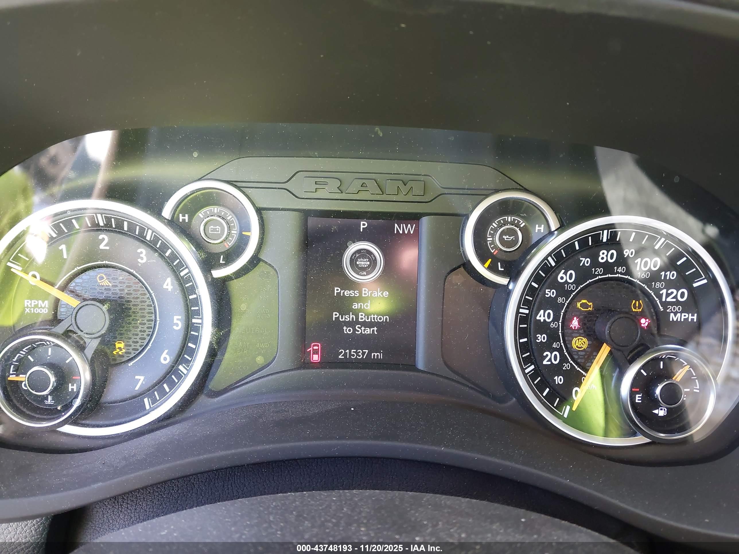 RAM 2500 image 7