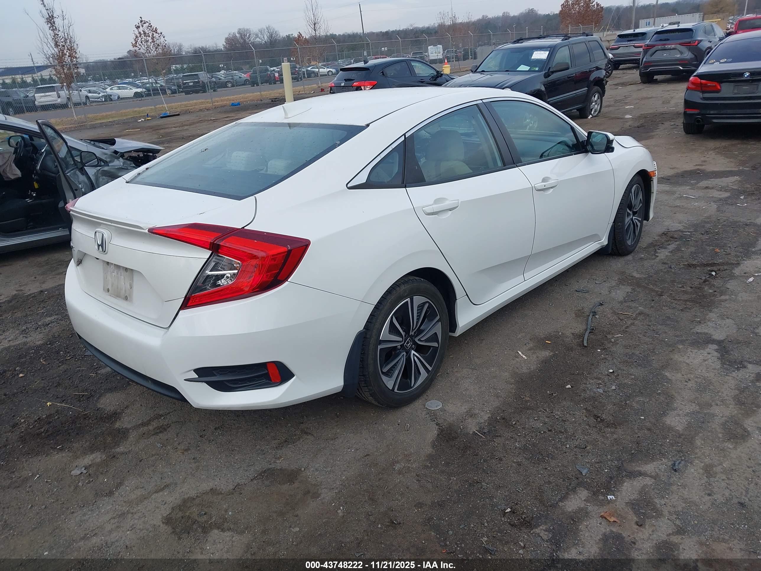 HONDA CIVIC image 4