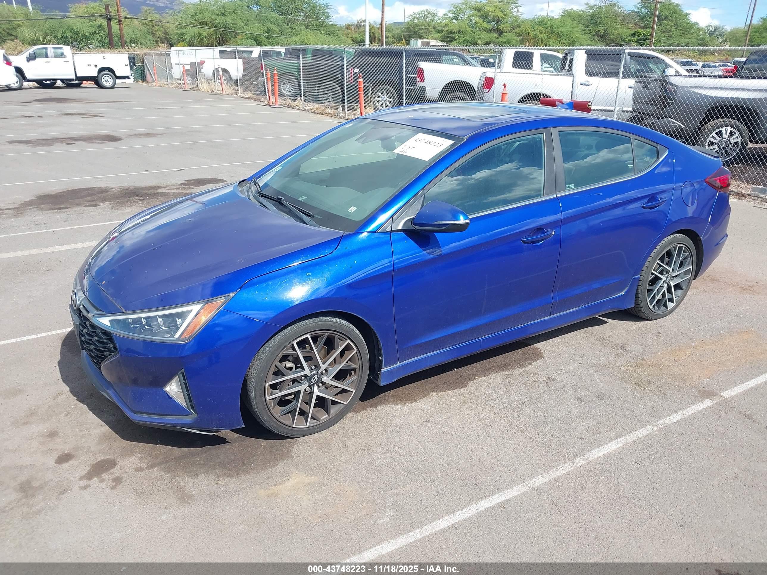 HYUNDAI ELANTRA image 2