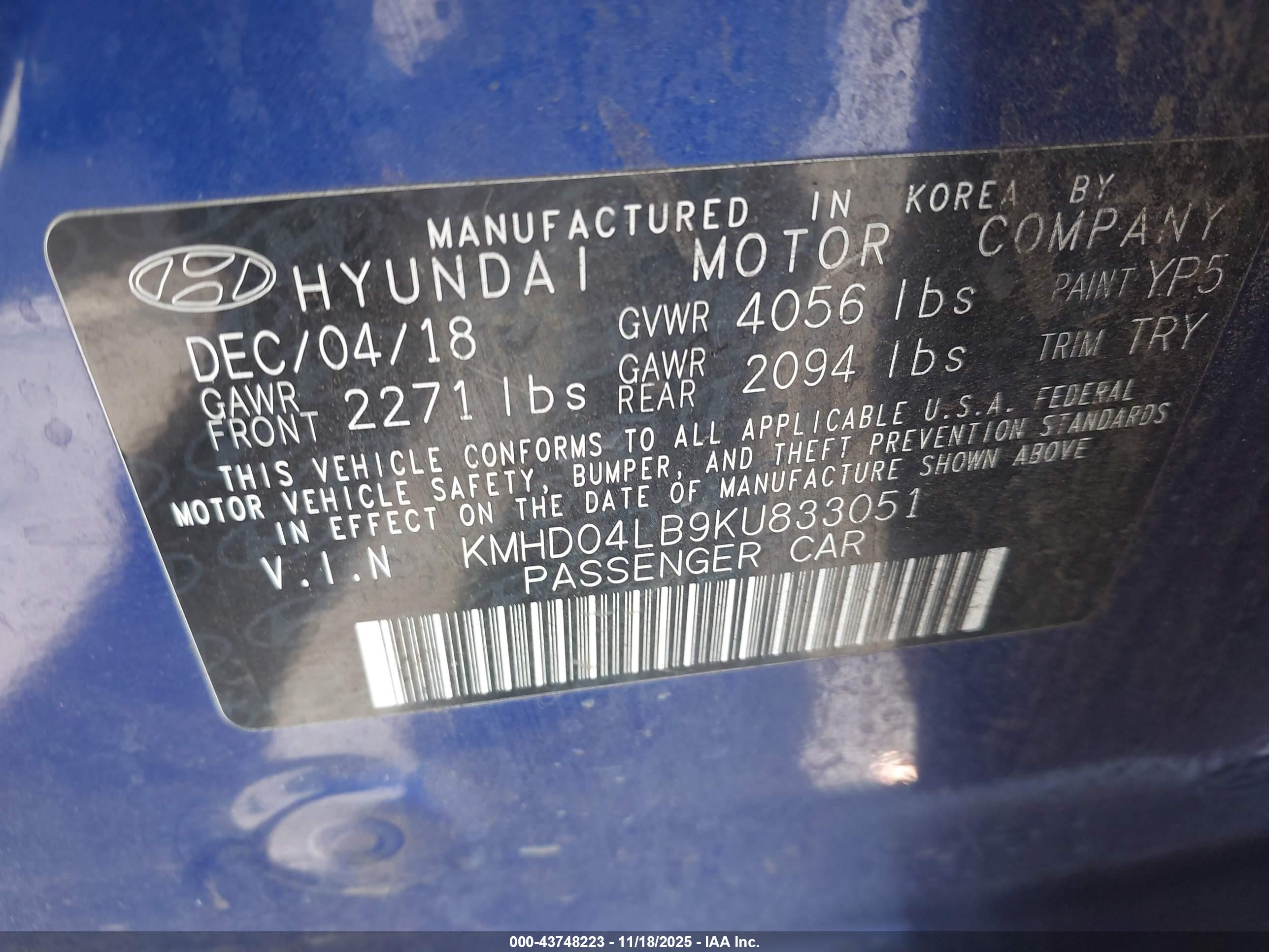 HYUNDAI ELANTRA image 9