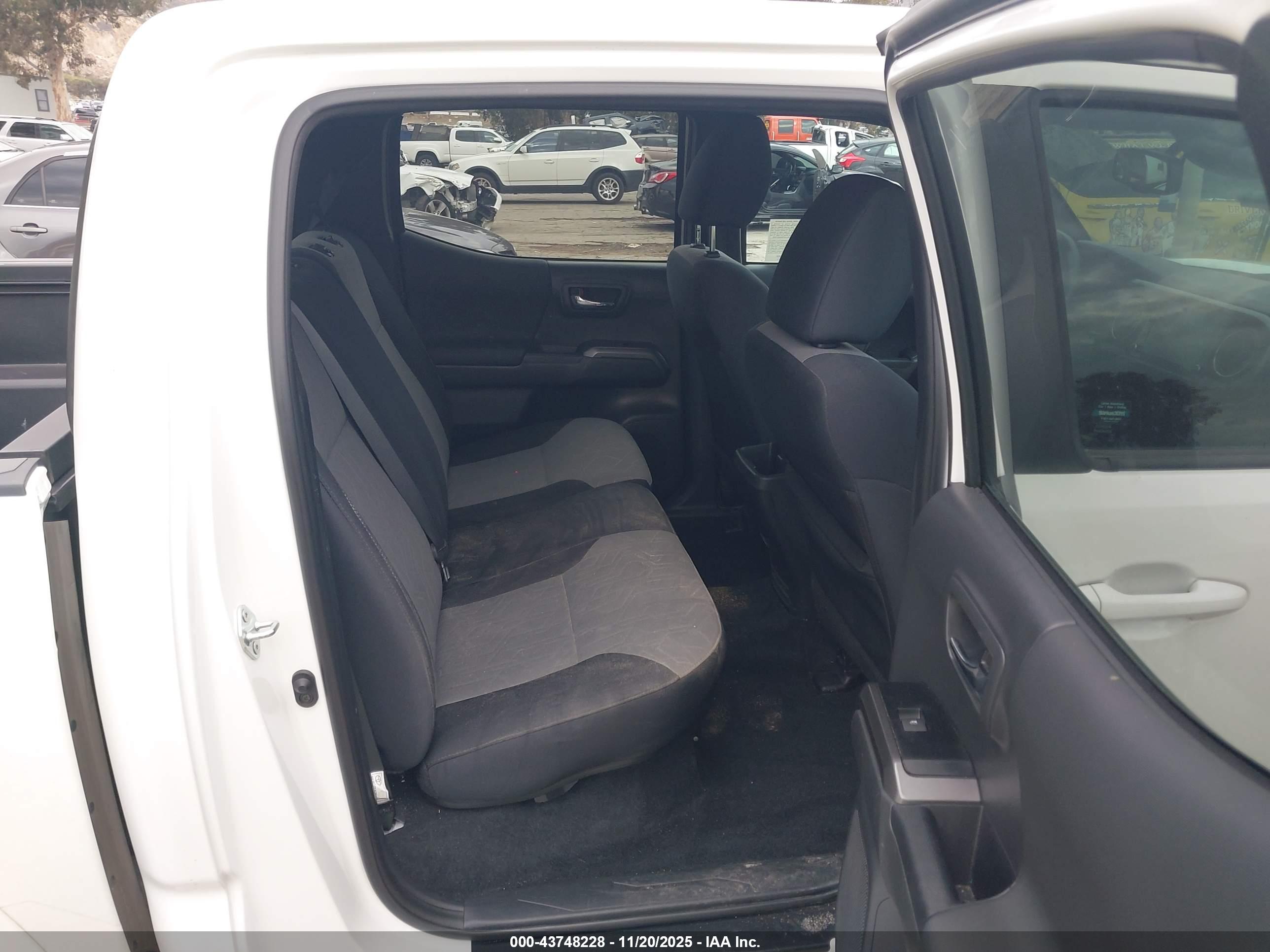 TOYOTA TACOMA image 8