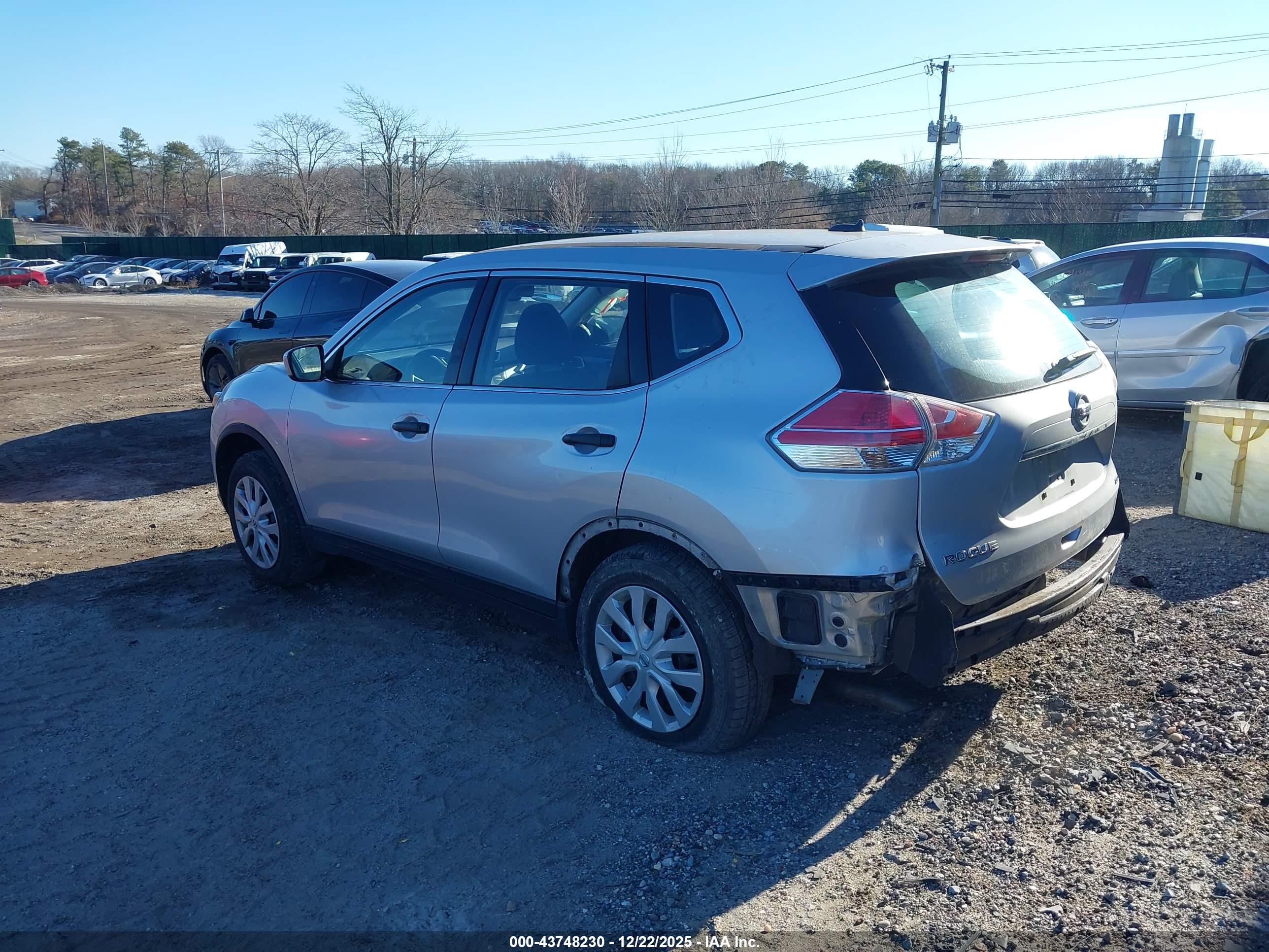 NISSAN ROGUE image 3