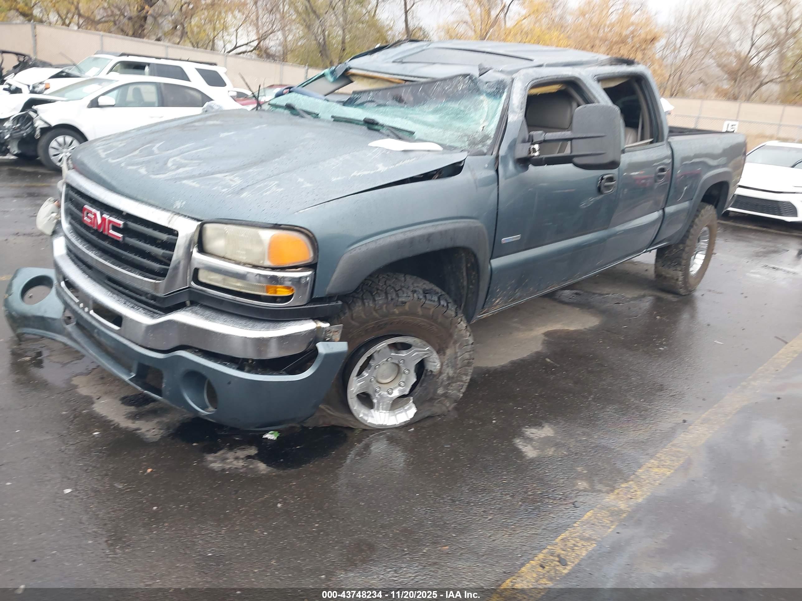 GMC SIERRA image 2