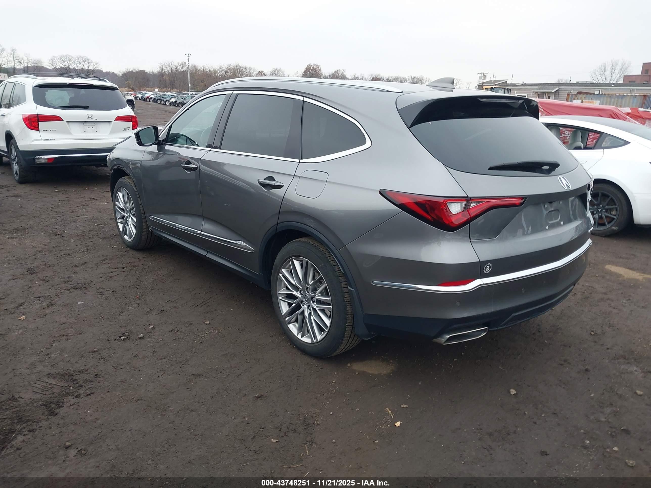 ACURA MDX image 3
