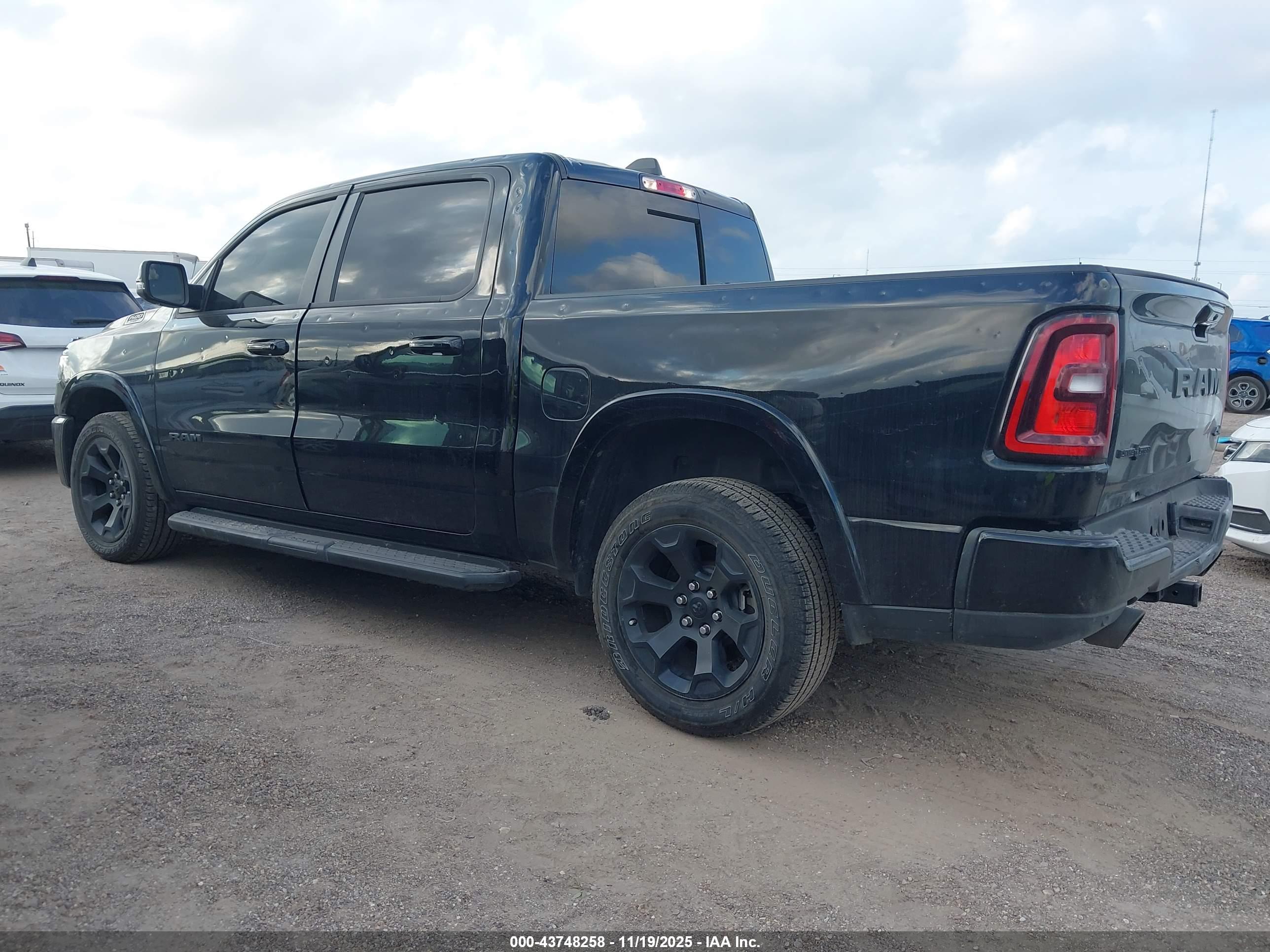 RAM 1500 image 3