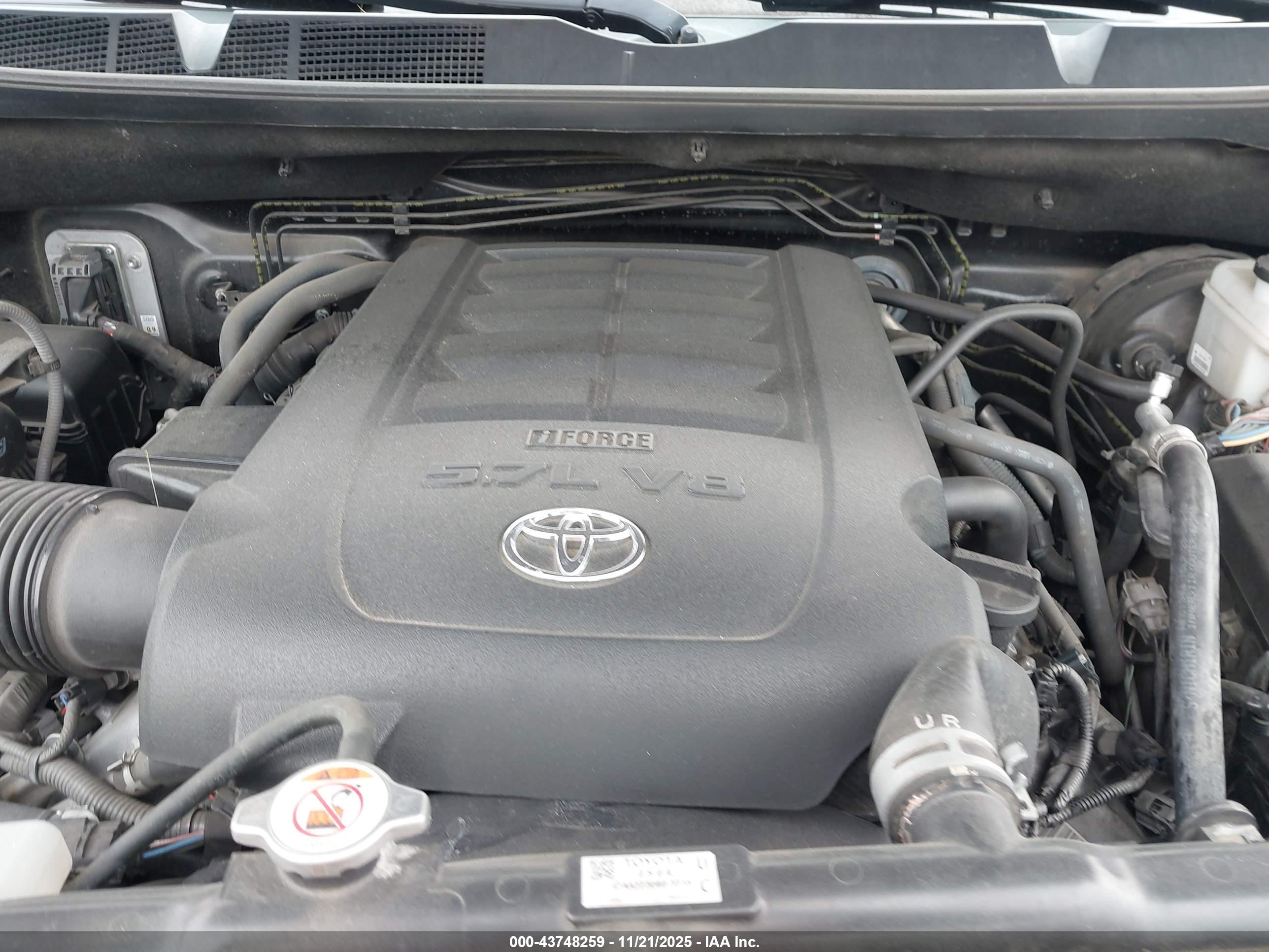 TOYOTA TUNDRA image 10