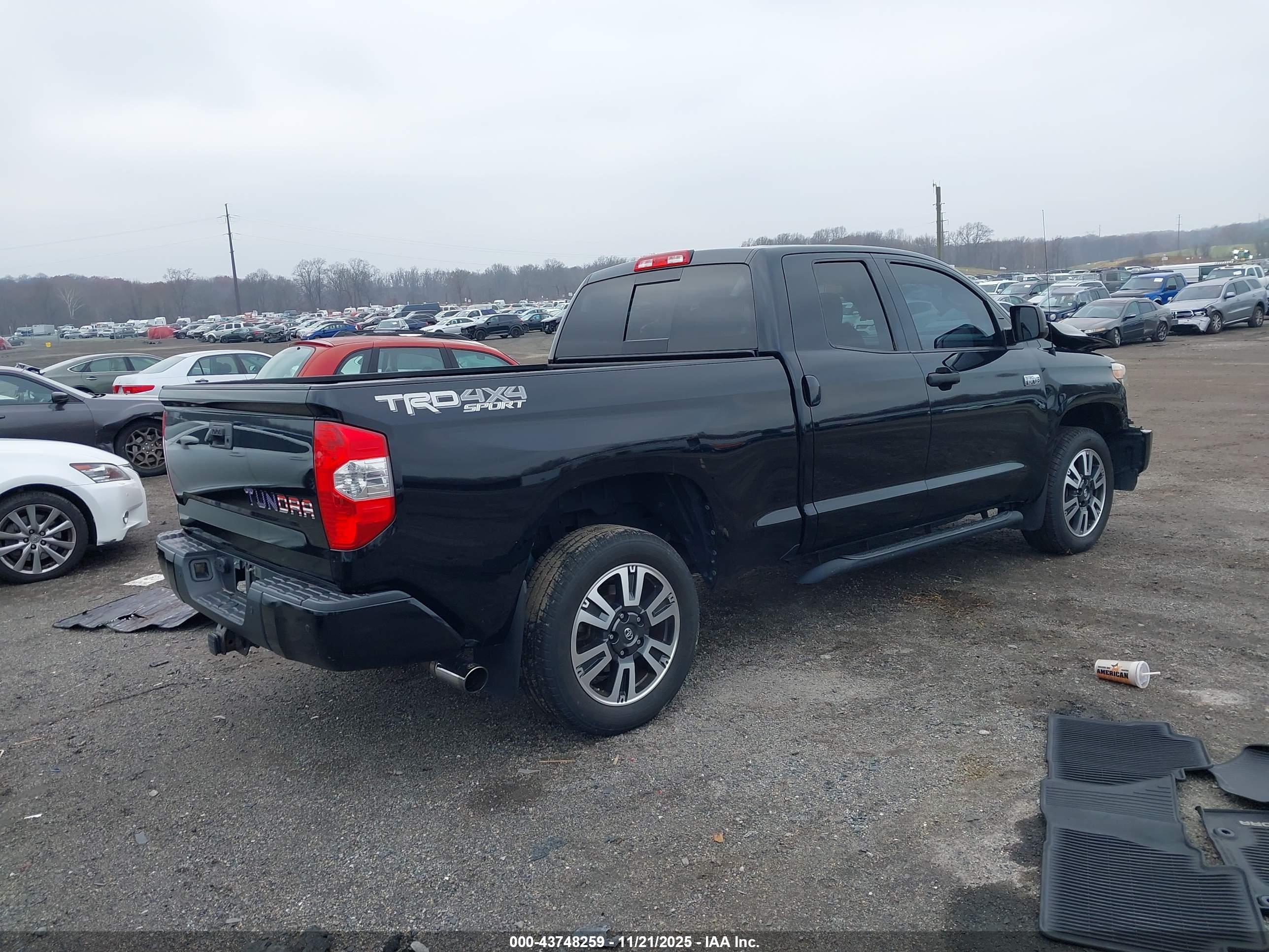 TOYOTA TUNDRA image 4