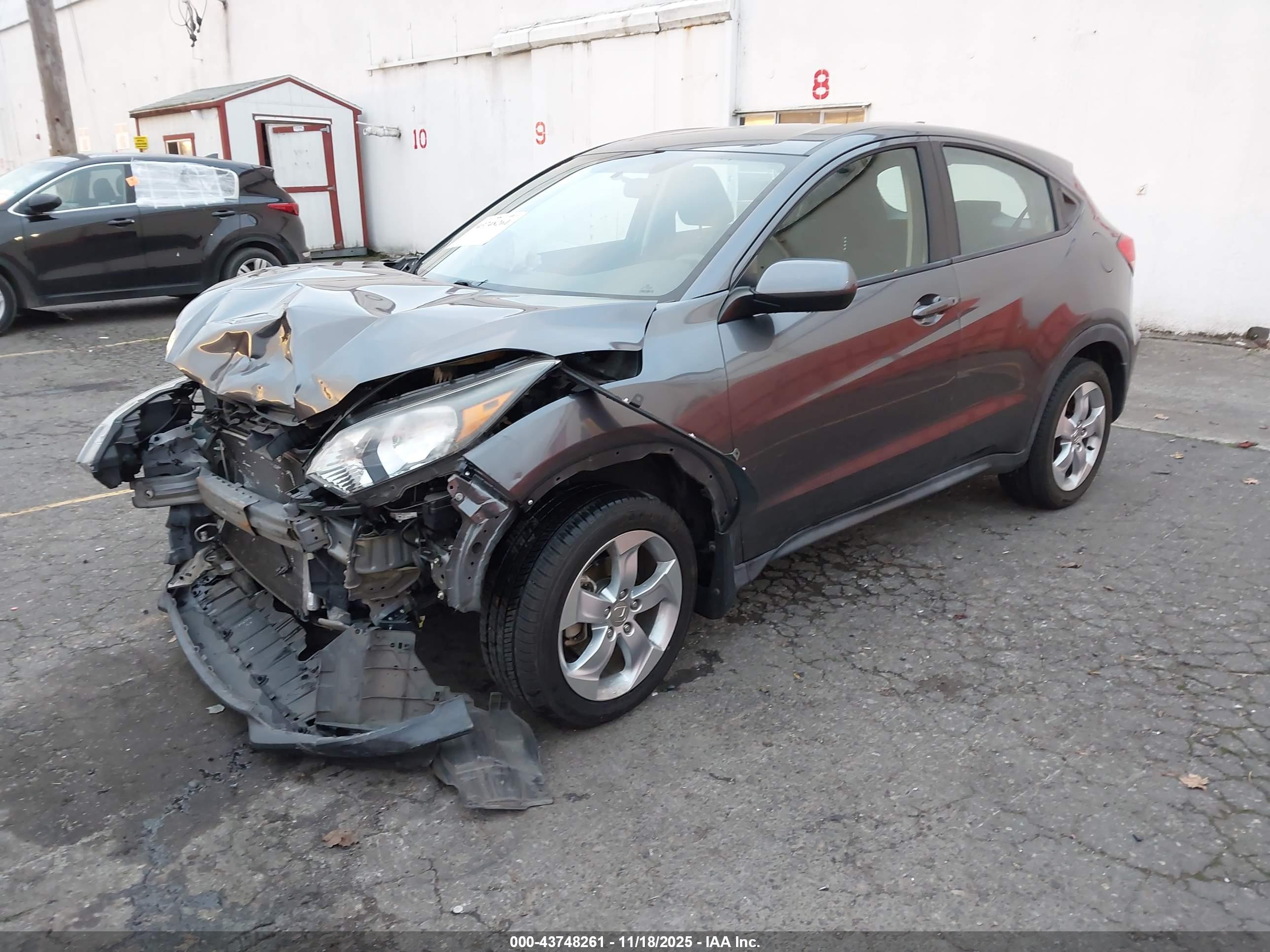 HONDA HR-V image 2