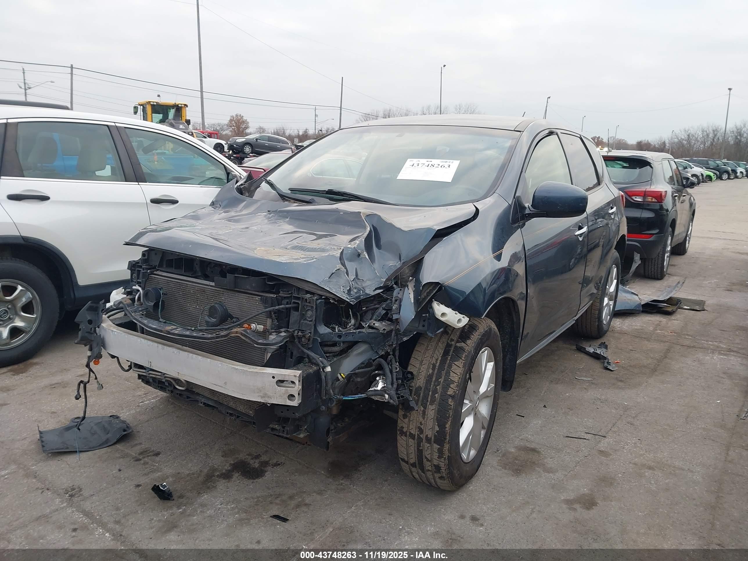 NISSAN MURANO image 2
