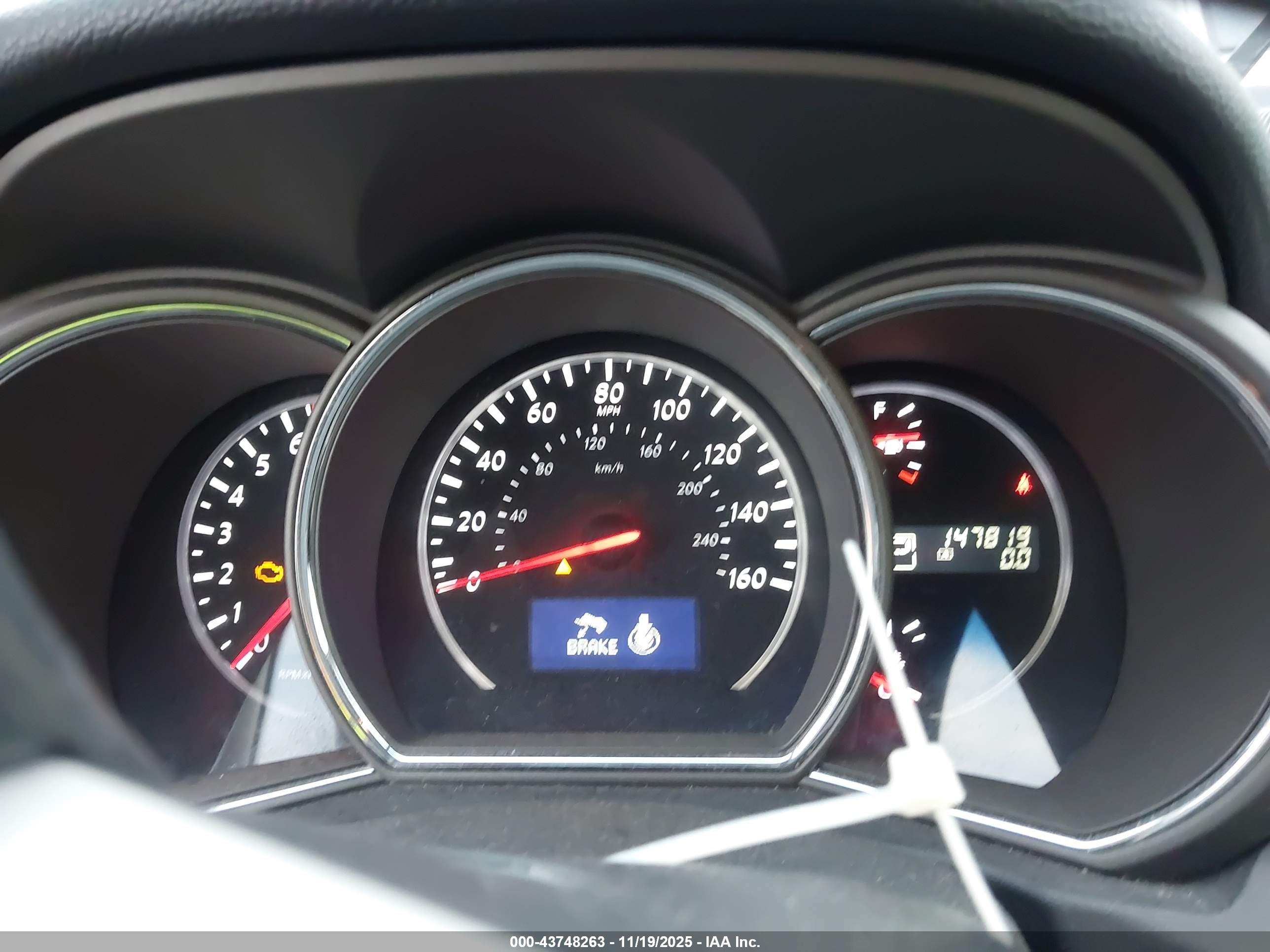 NISSAN MURANO image 7