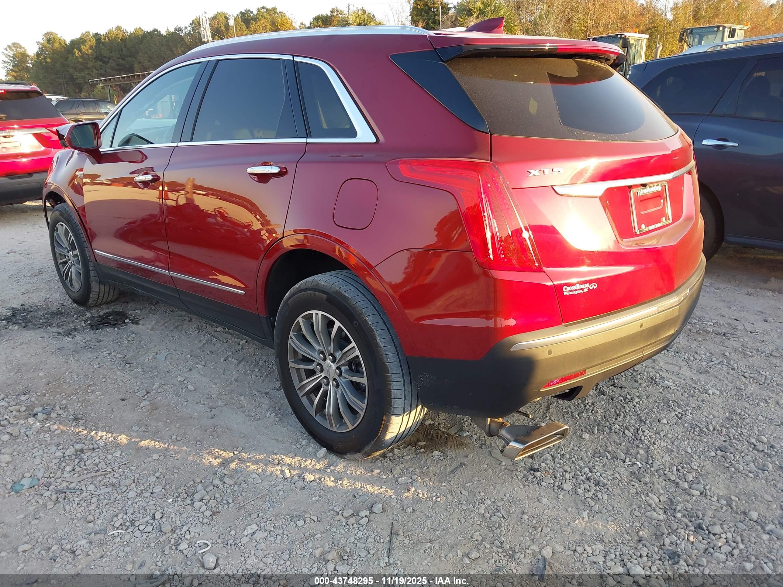 CADILLAC XT5 image 3