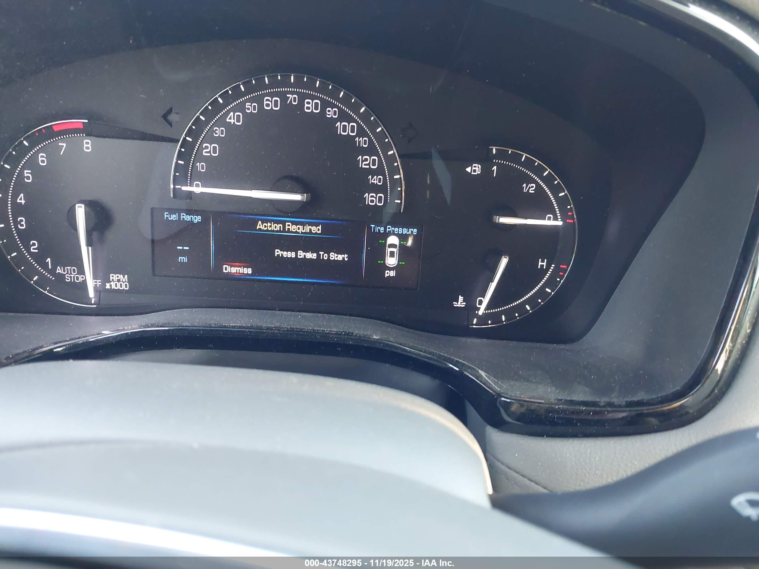 CADILLAC XT5 image 7