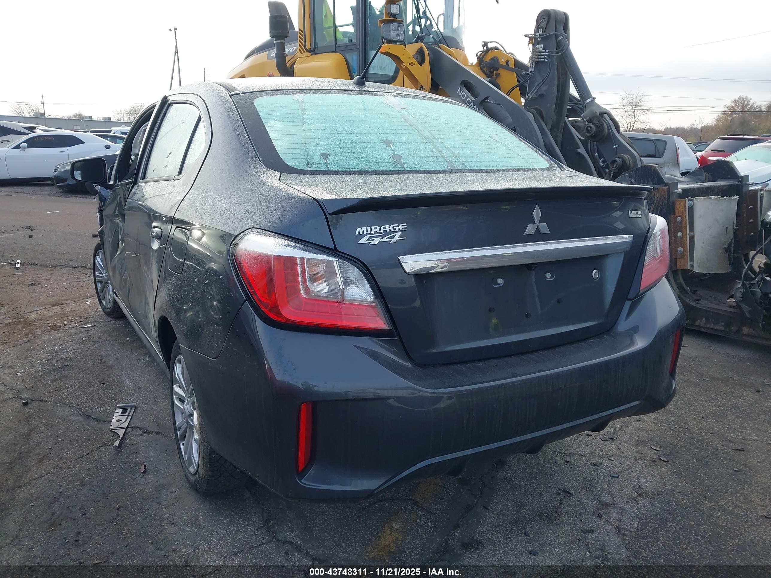 MITSUBISHI MIRAGE image 3