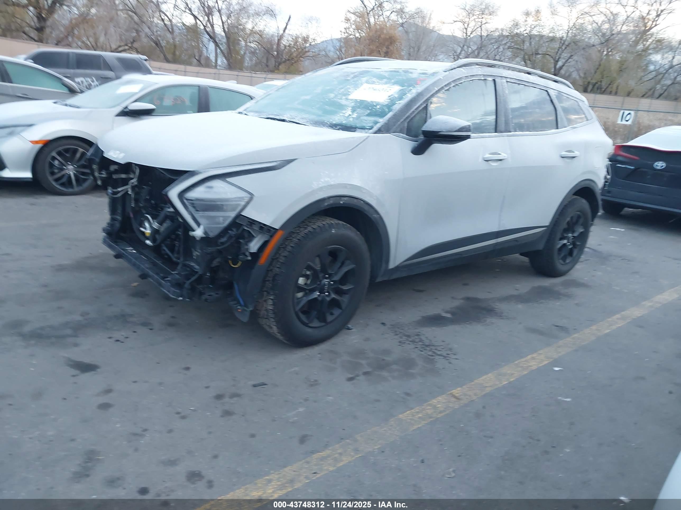 KIA SPORTAGE image 2