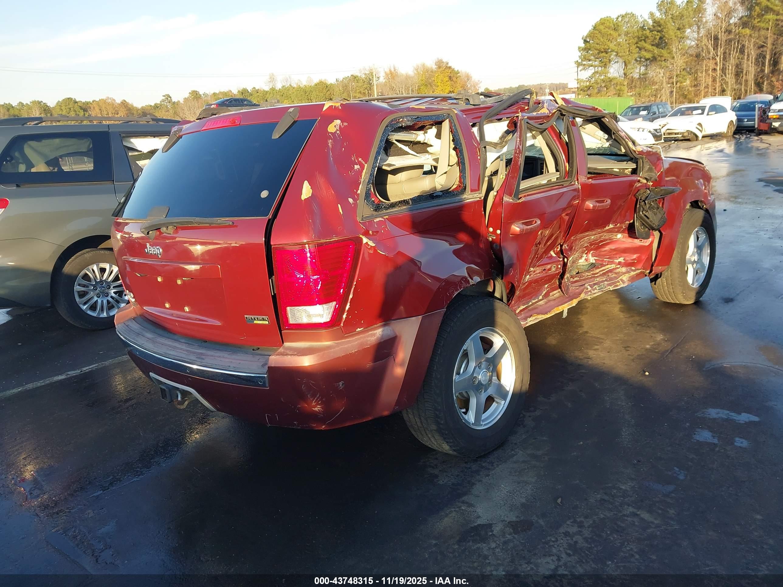 JEEP GRAND image 4