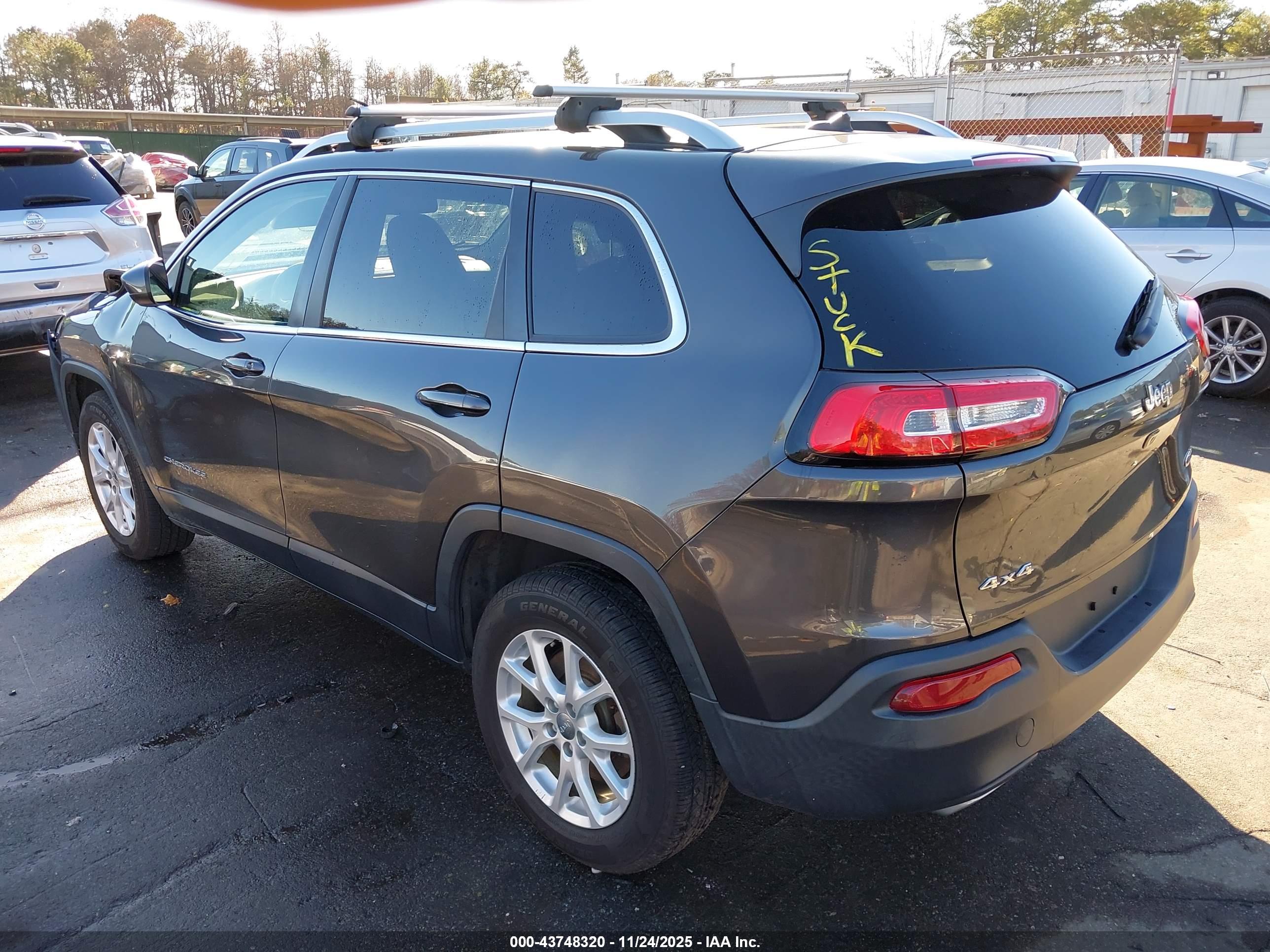 JEEP CHEROKEE image 3