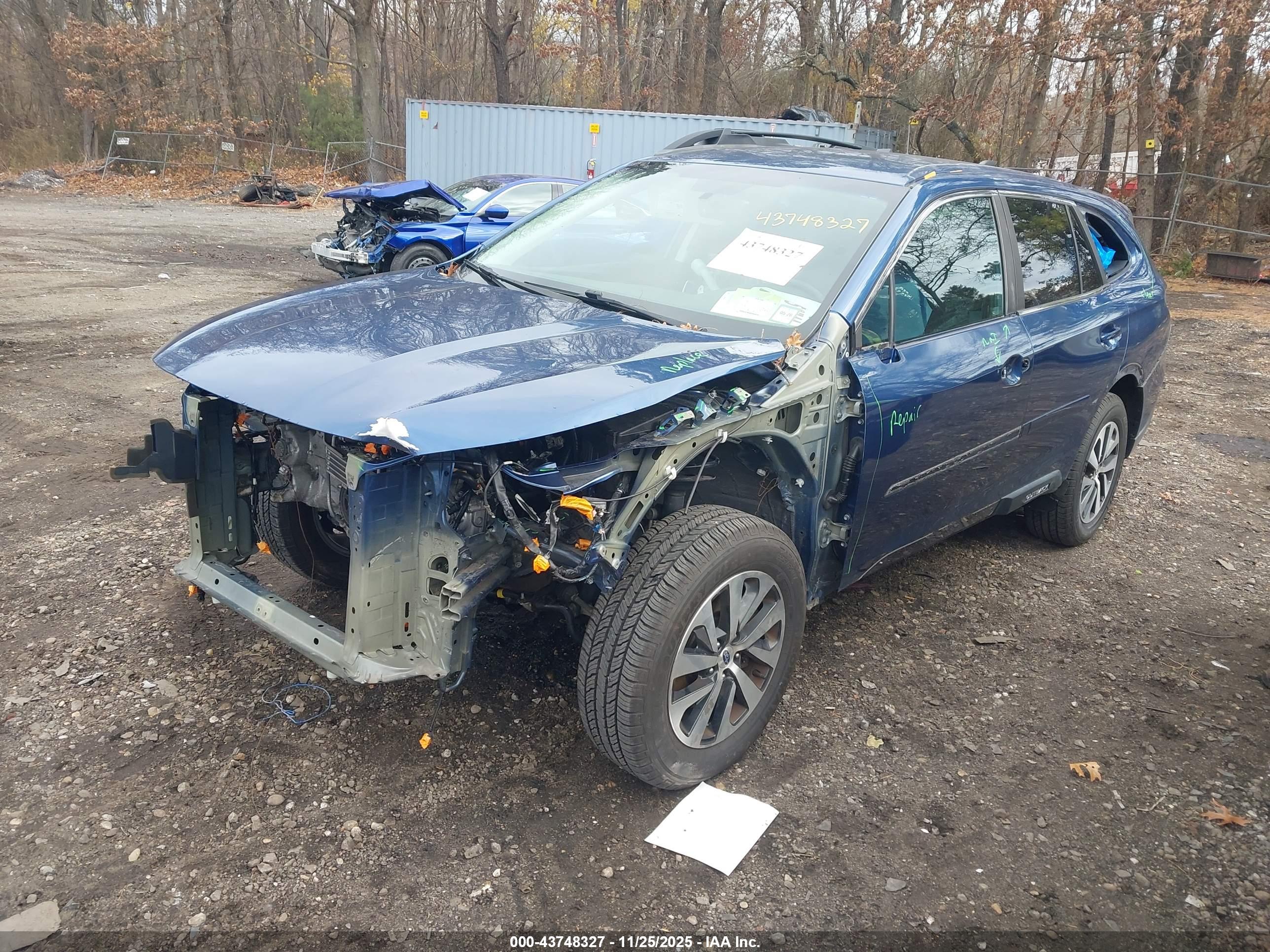 SUBARU OUTBACK image 2