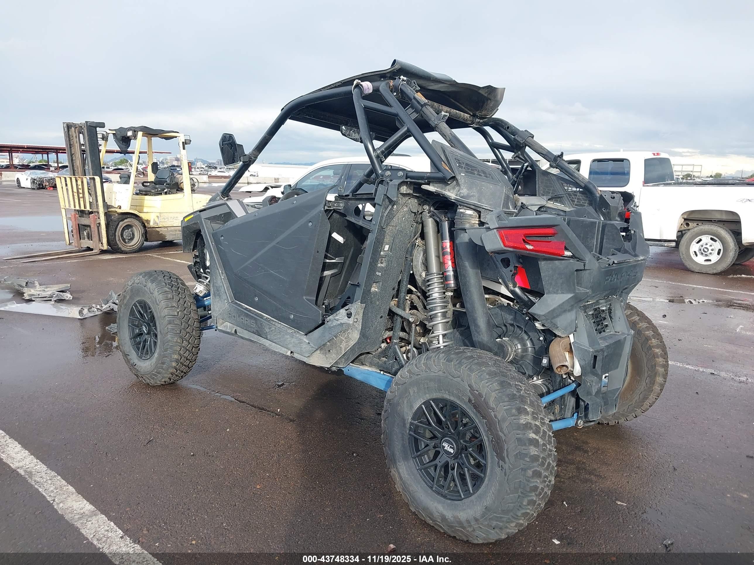 POLARIS RZR image 3