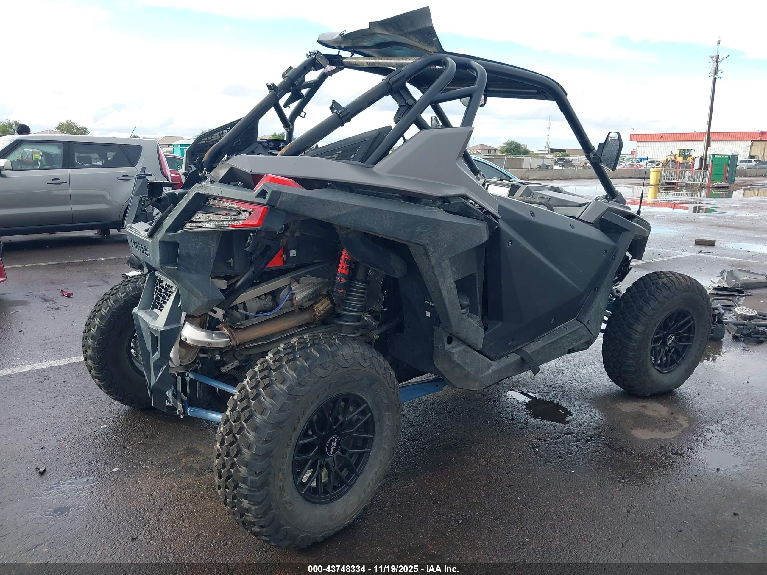 POLARIS RZR image 4