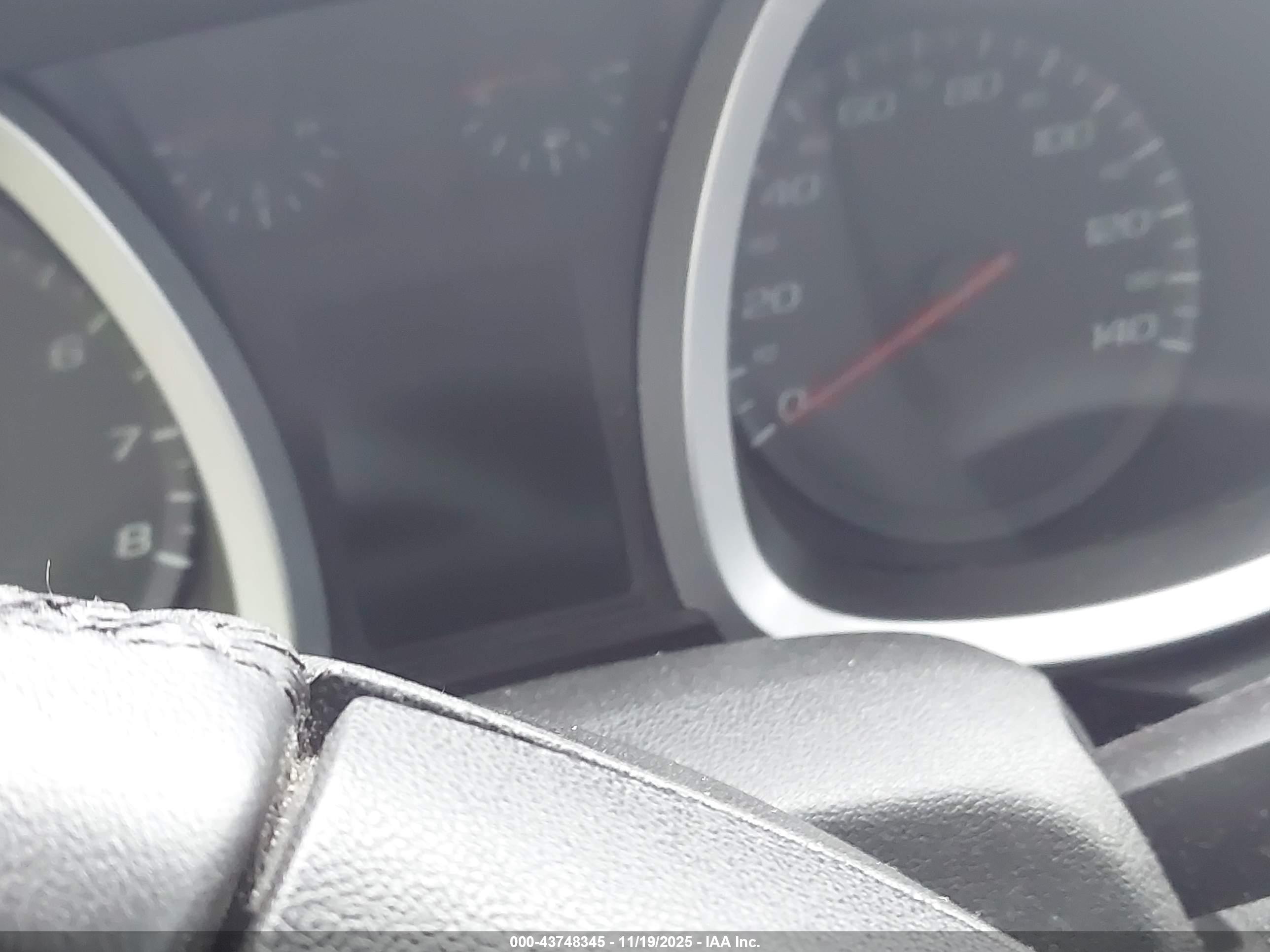 CHEVROLET EQUINOX image 7