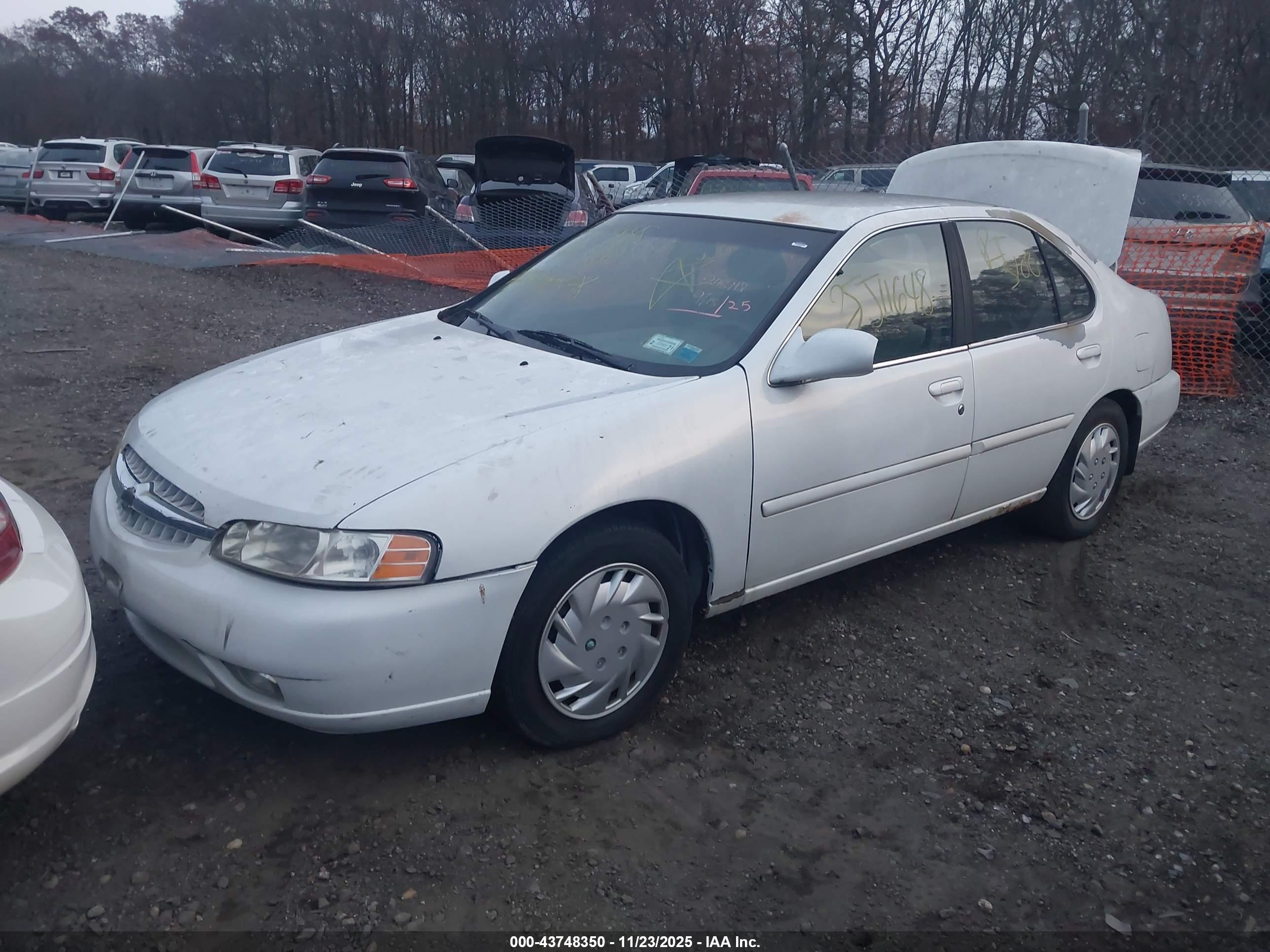 NISSAN ALTIMA image 2