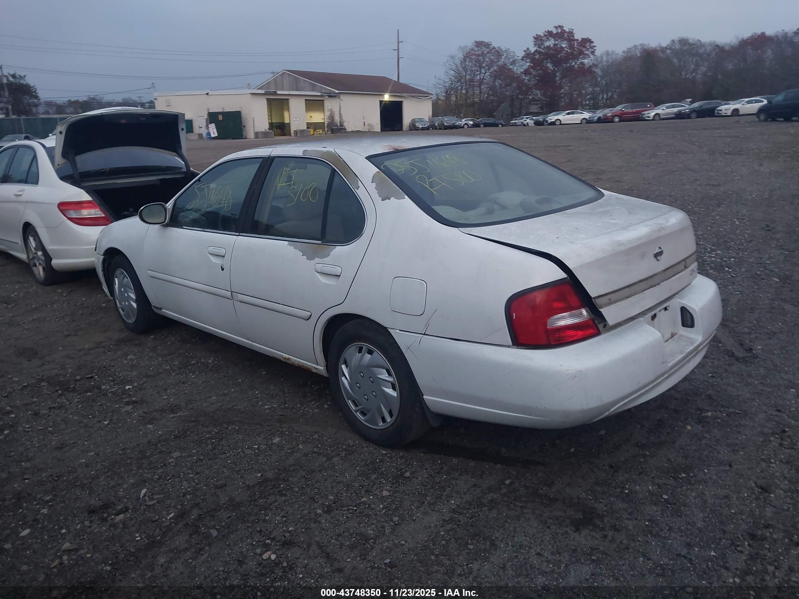 NISSAN ALTIMA image 3