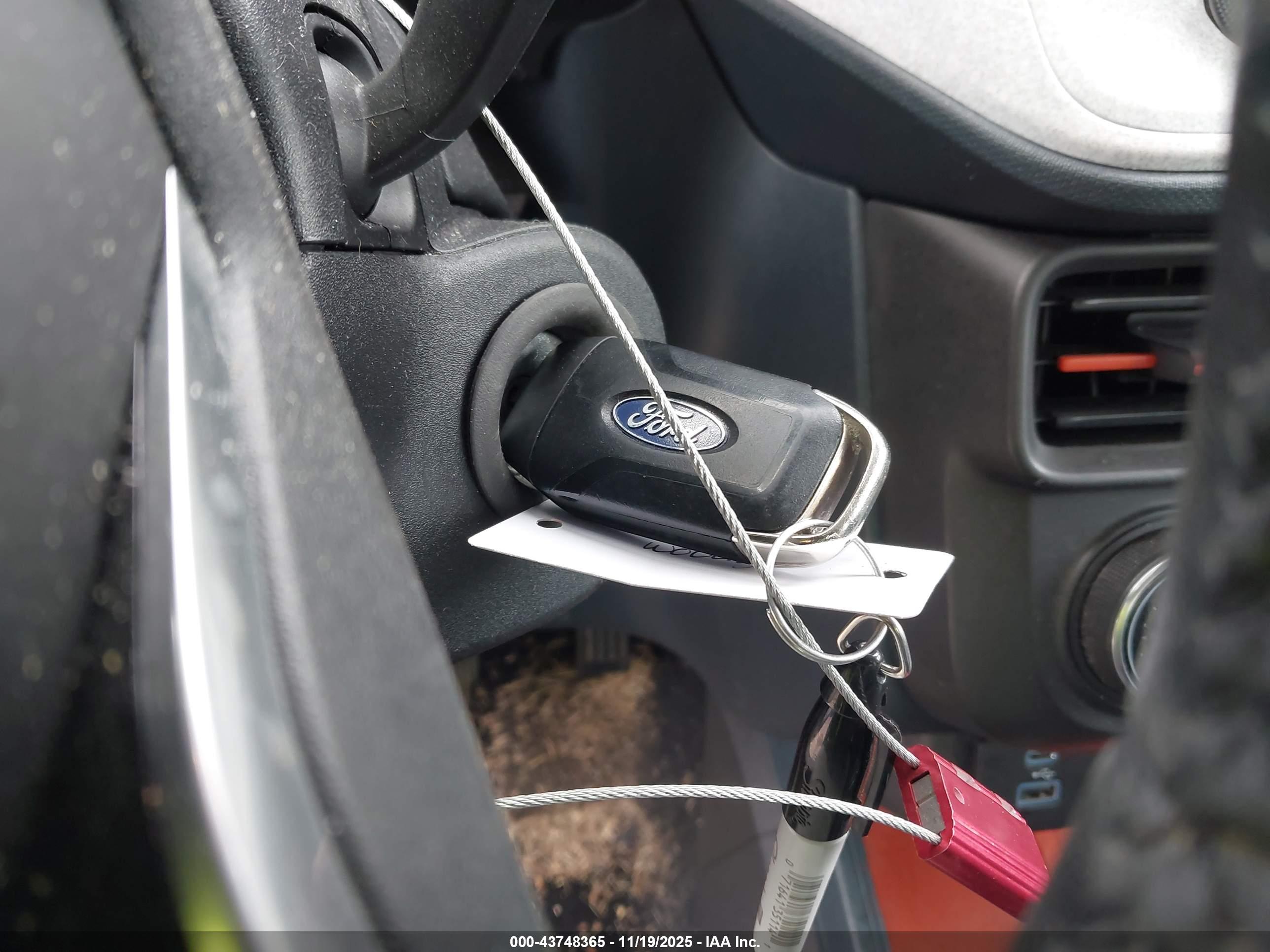 FORD MAVERICK image 11