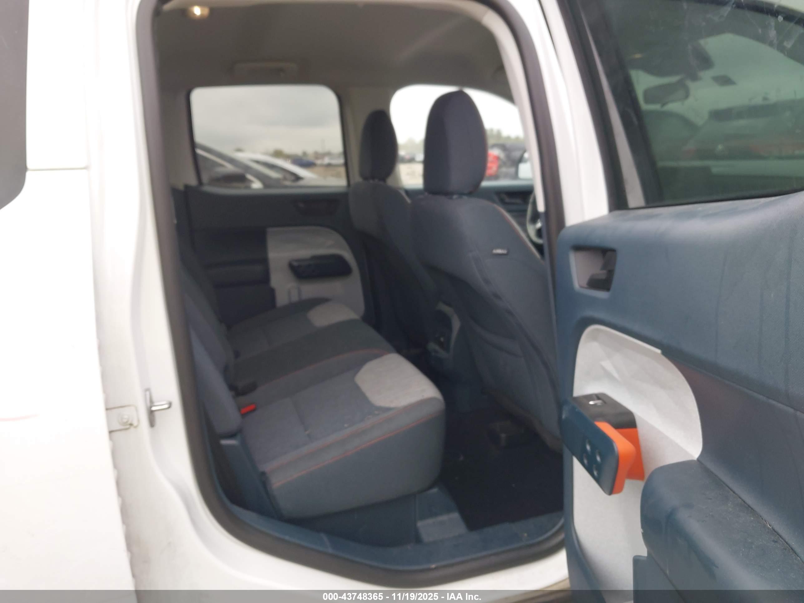 FORD MAVERICK image 8