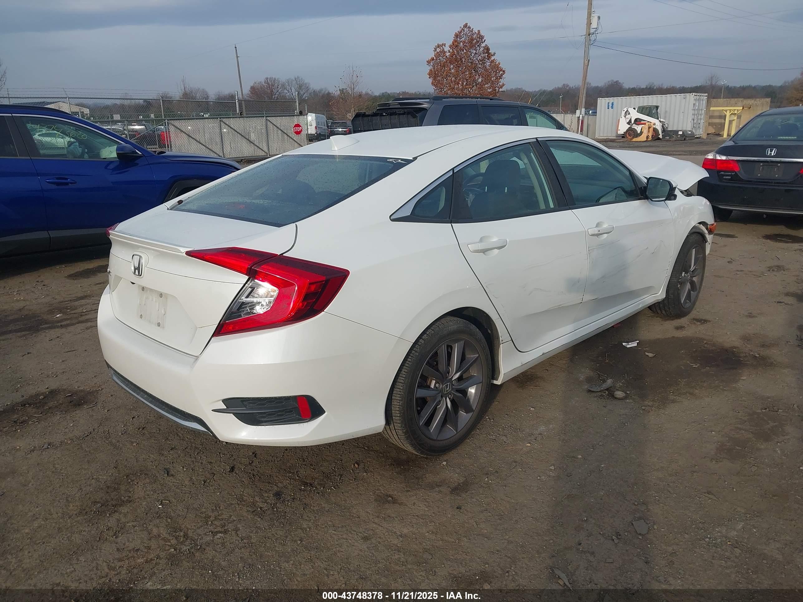 HONDA CIVIC image 4