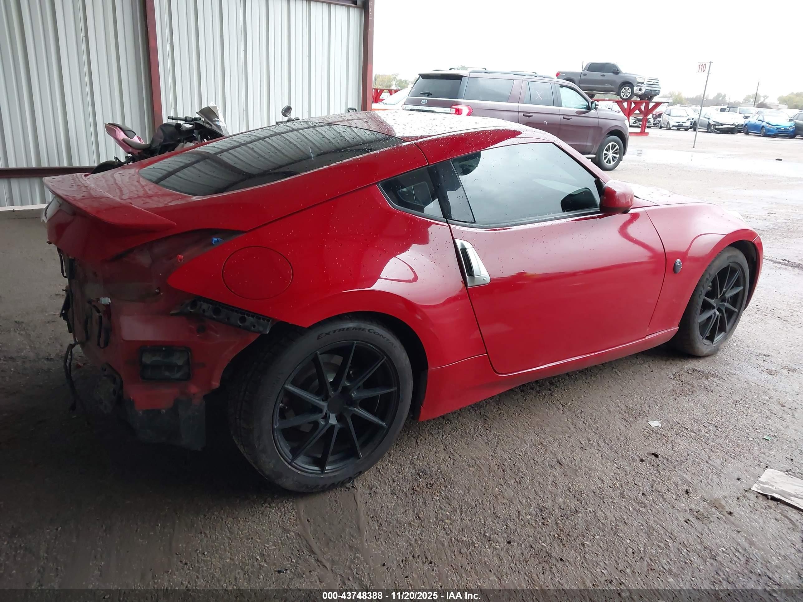 NISSAN 370Z image 4