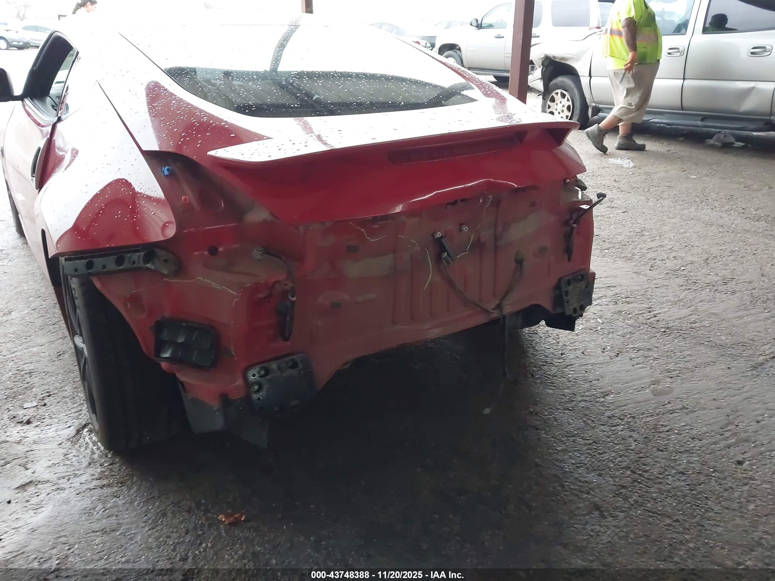 NISSAN 370Z image 6