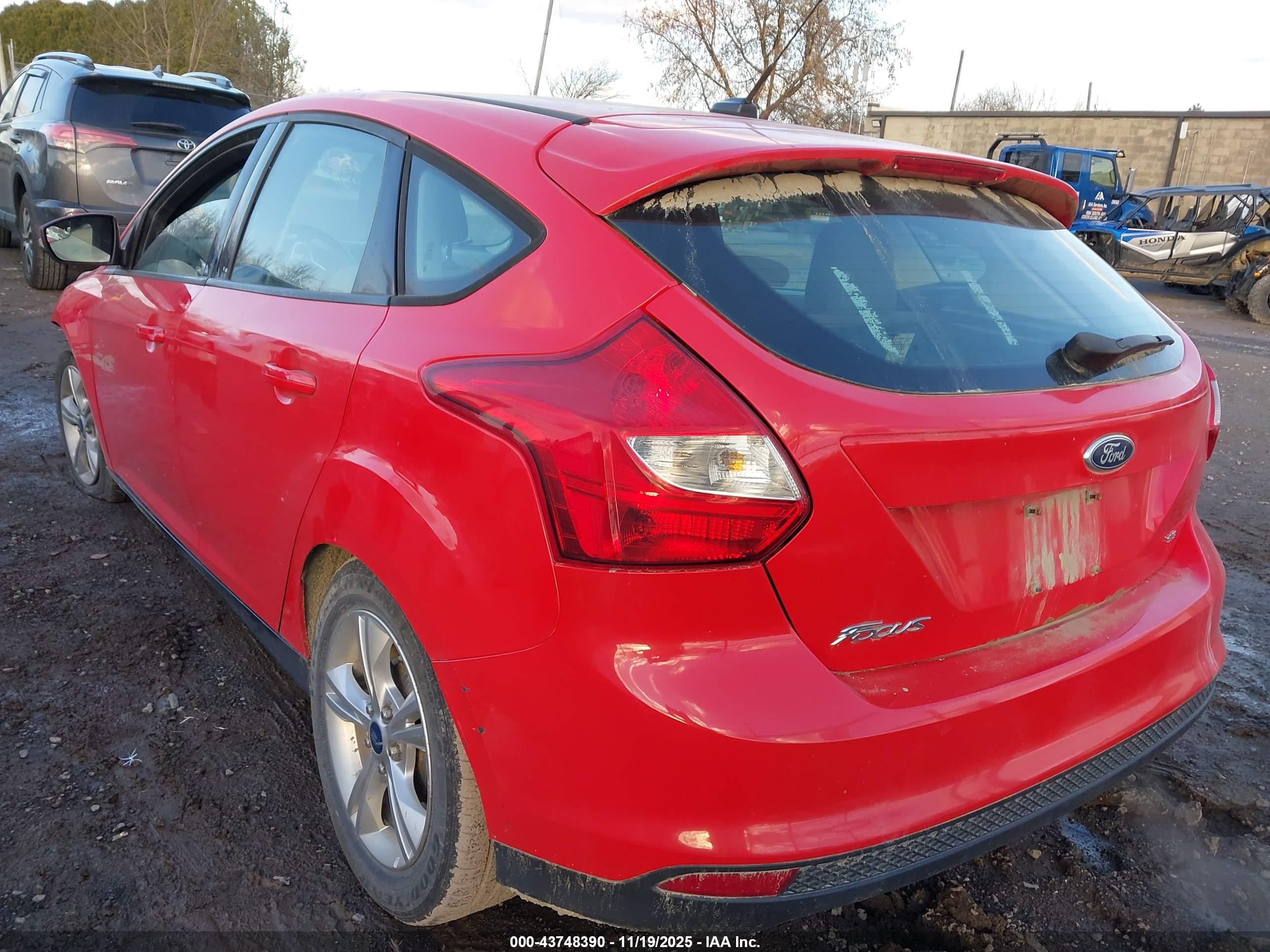 FORD FOCUS image 3