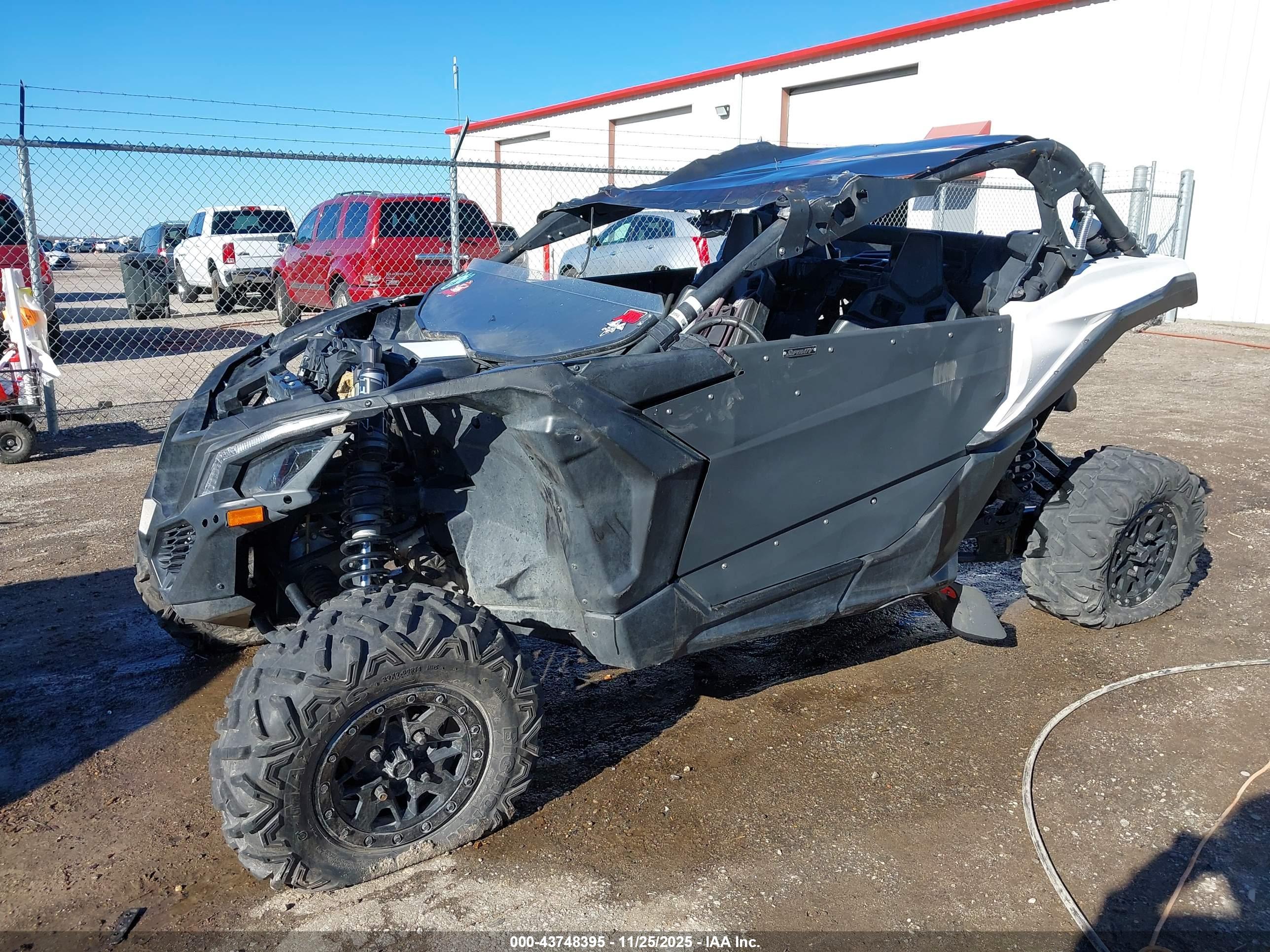 CAN-AM MAVERICK image 2