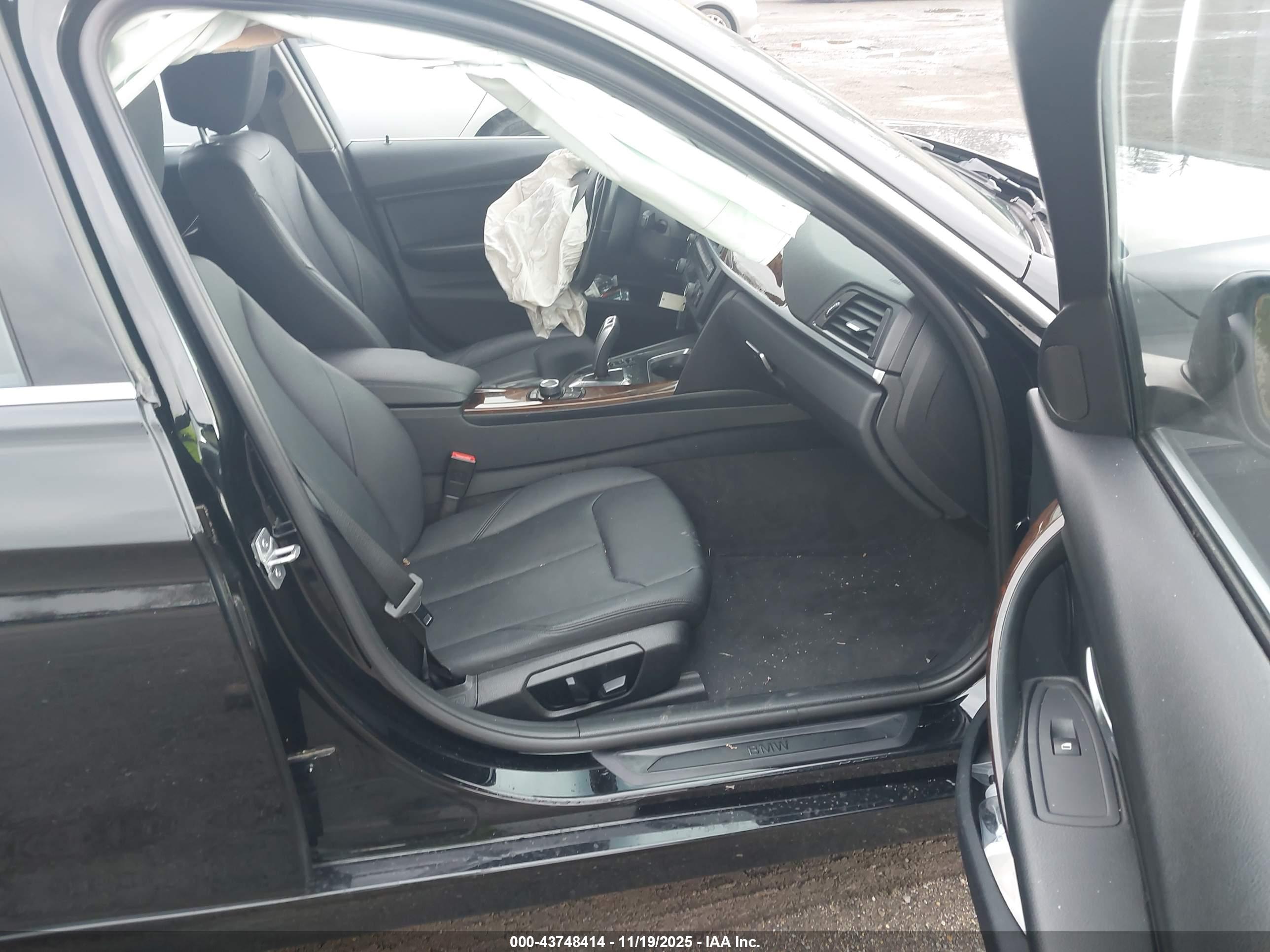 BMW 328I image 5