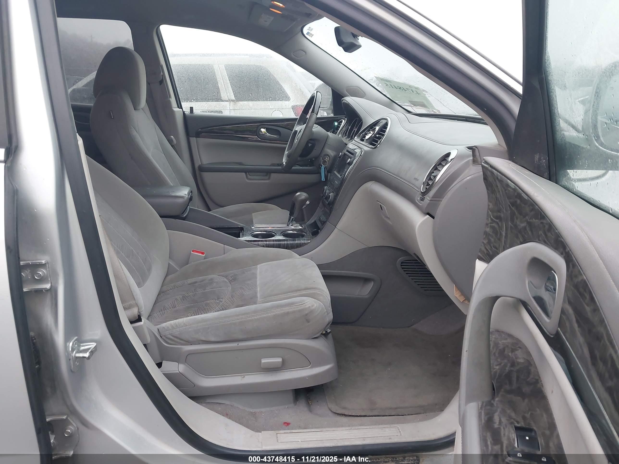 BUICK ENCLAVE image 5