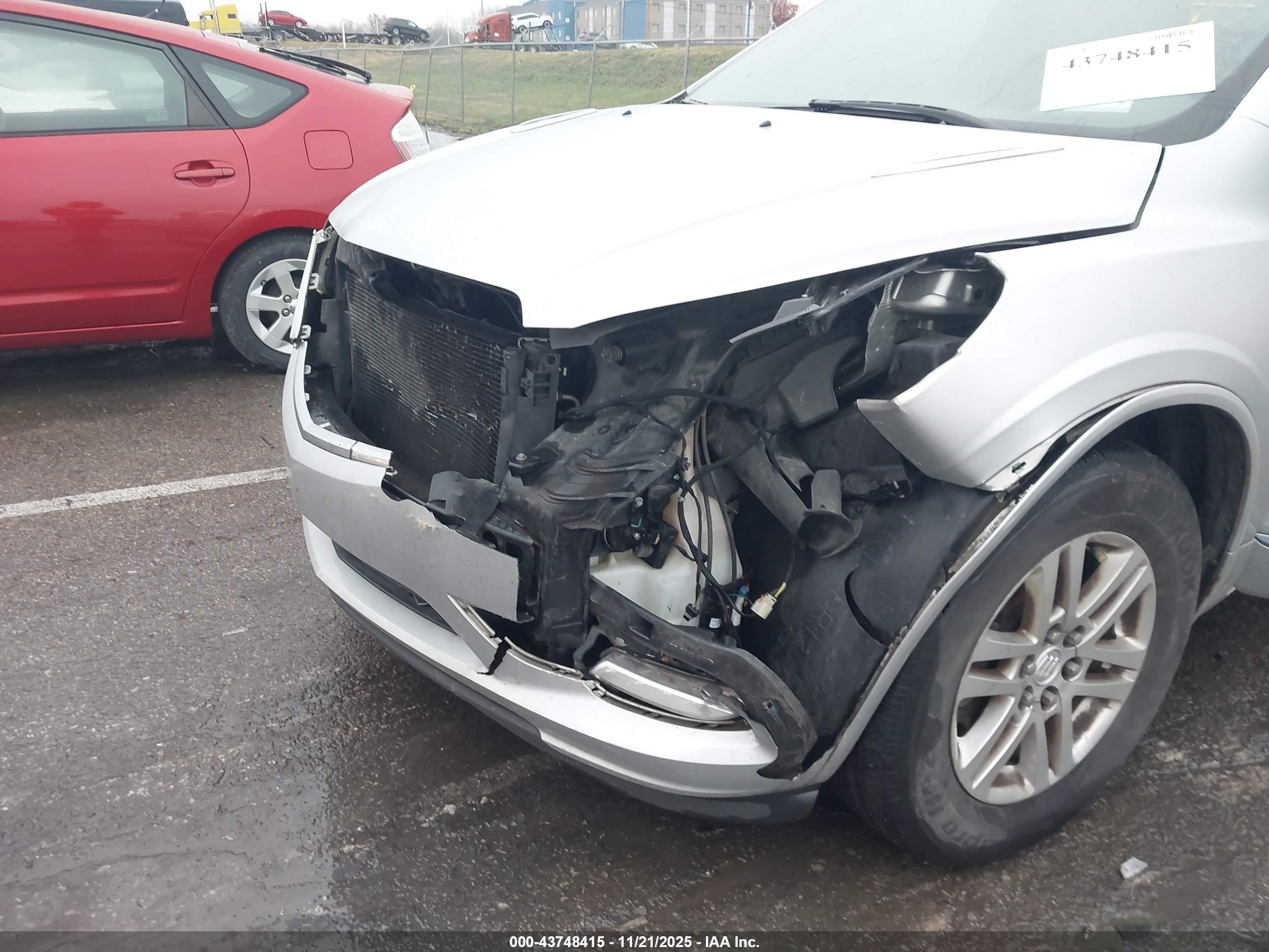 BUICK ENCLAVE image 6