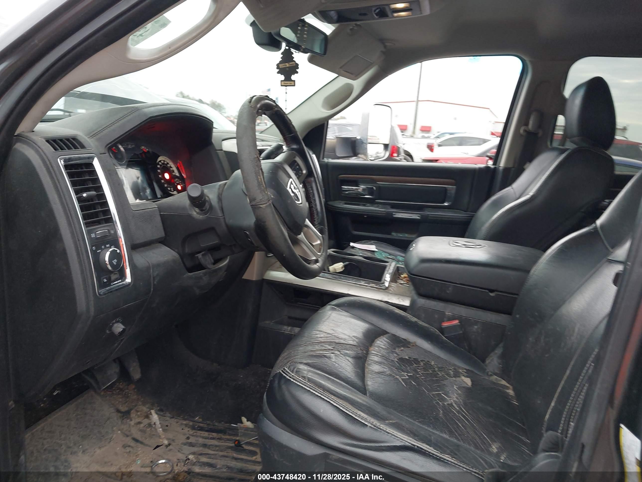 RAM 3500 image 7
