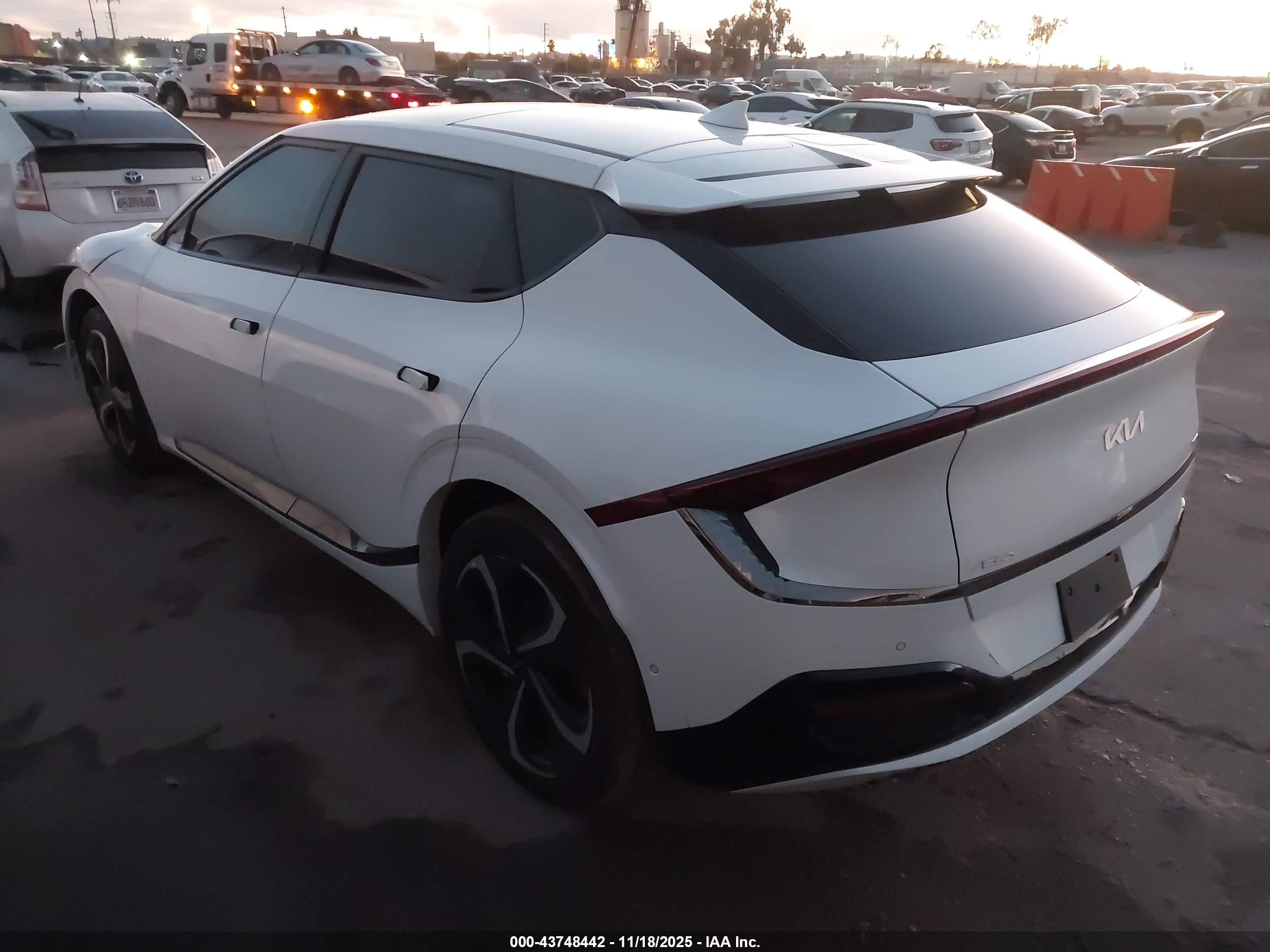 KIA EV6 image 3