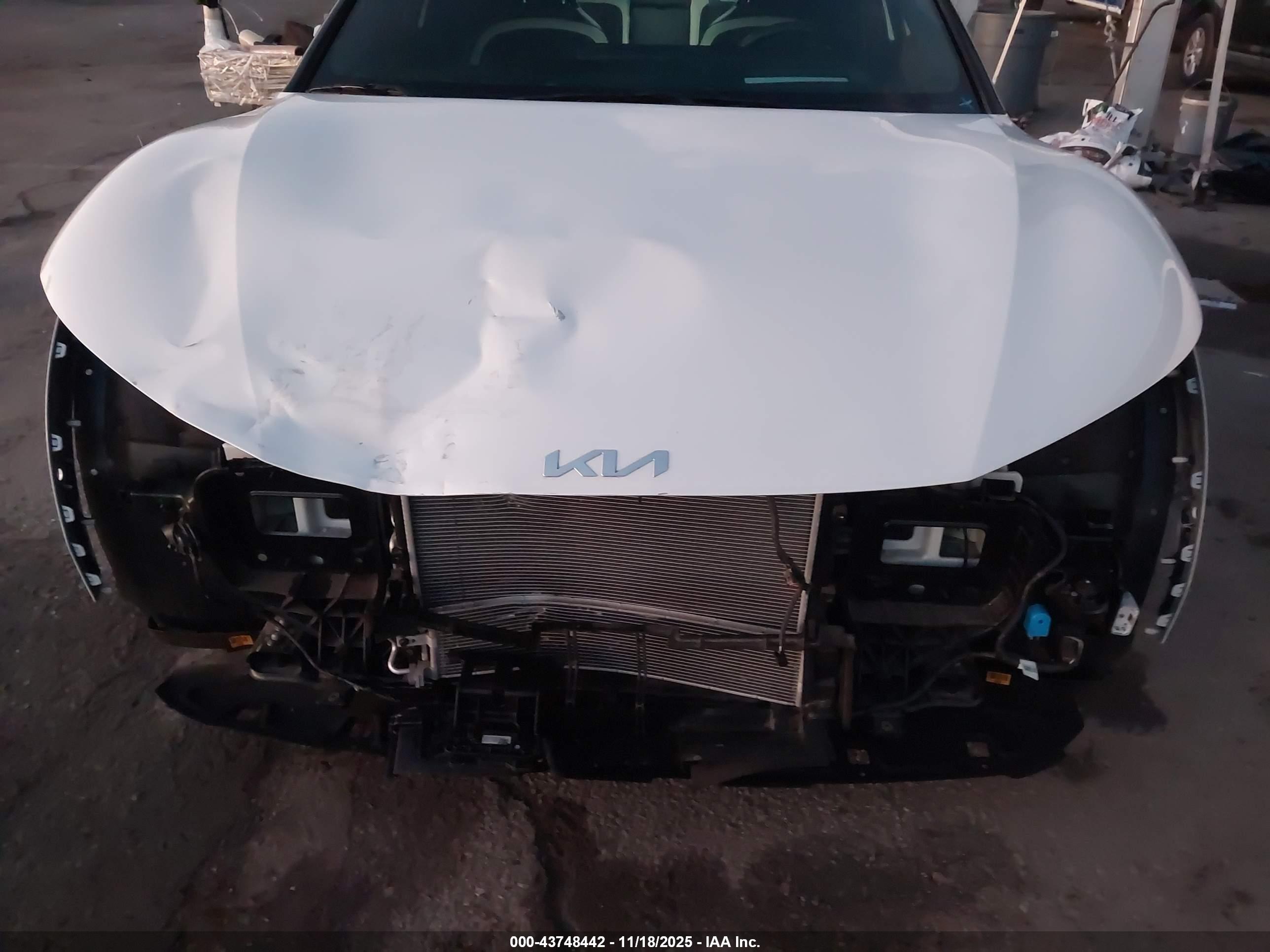 KIA EV6 image 6